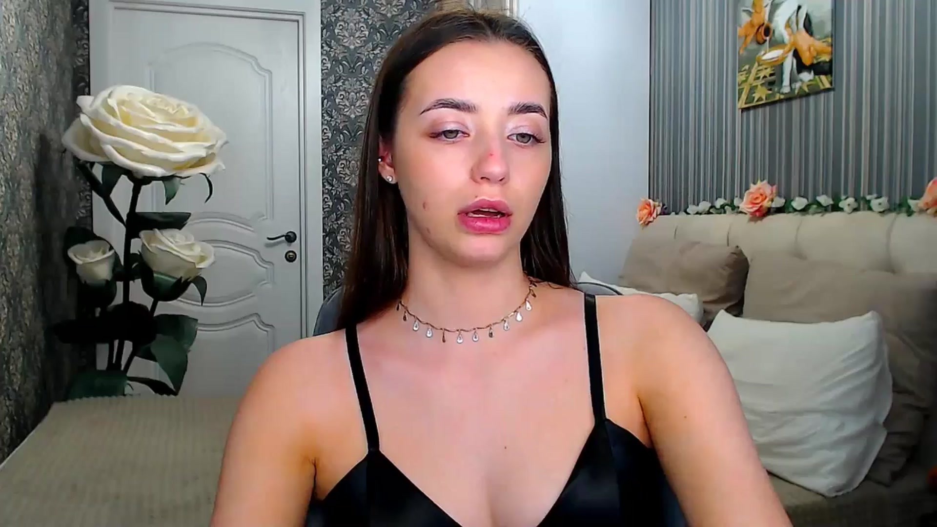 Gallery image thumbnail from FireeFlowerV's myfreecams stream on, 06/18/2025, 14:14 image 8 of 20