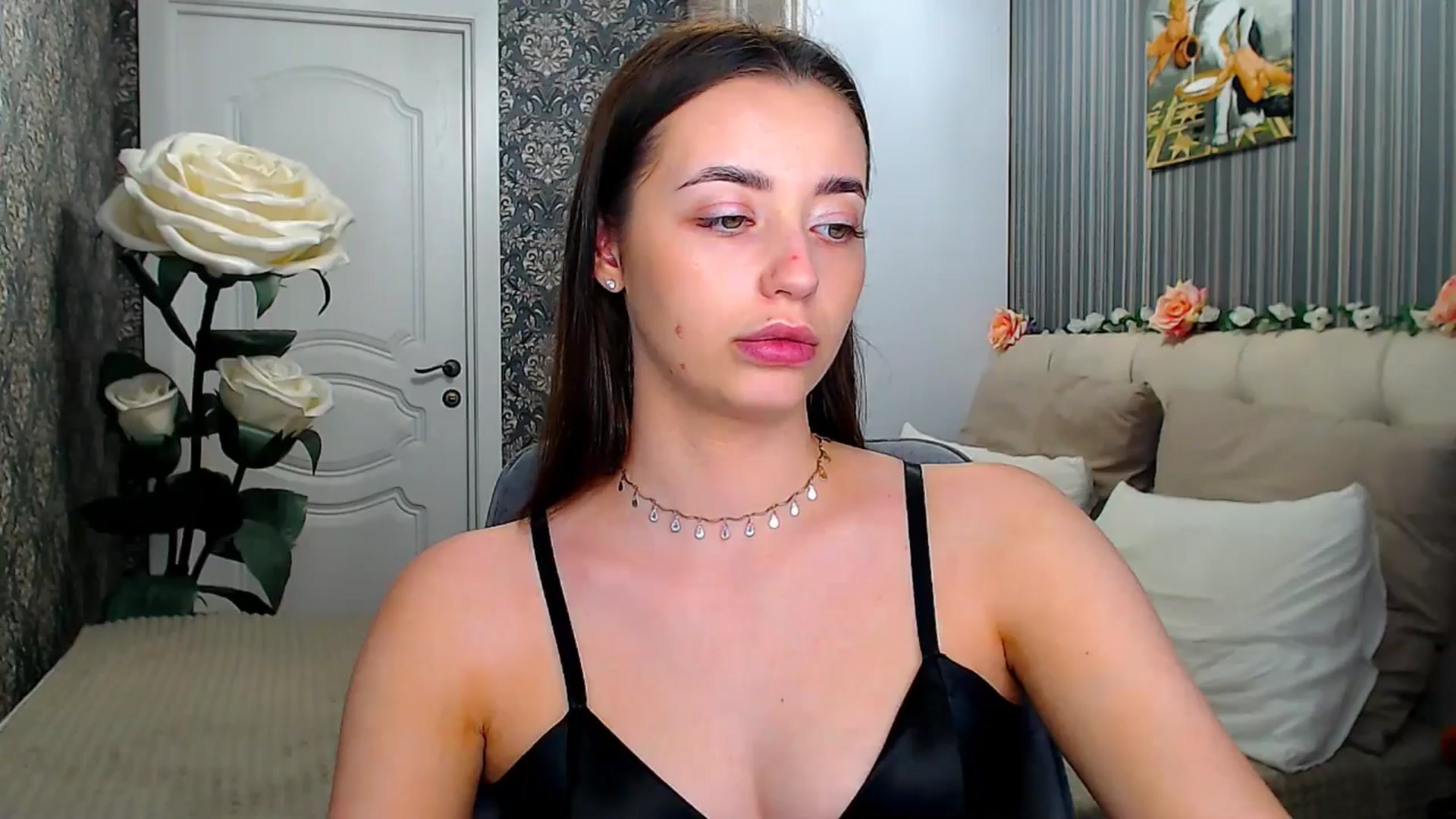 Gallery image thumbnail from FireeFlowerV's myfreecams stream on, 06/18/2025, 14:14 image 12 of 20