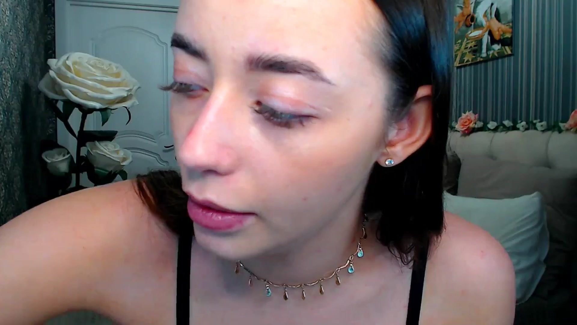 Gallery image thumbnail from FireeFlowerV's myfreecams stream on, 06/18/2025, 14:14 image 17 of 20