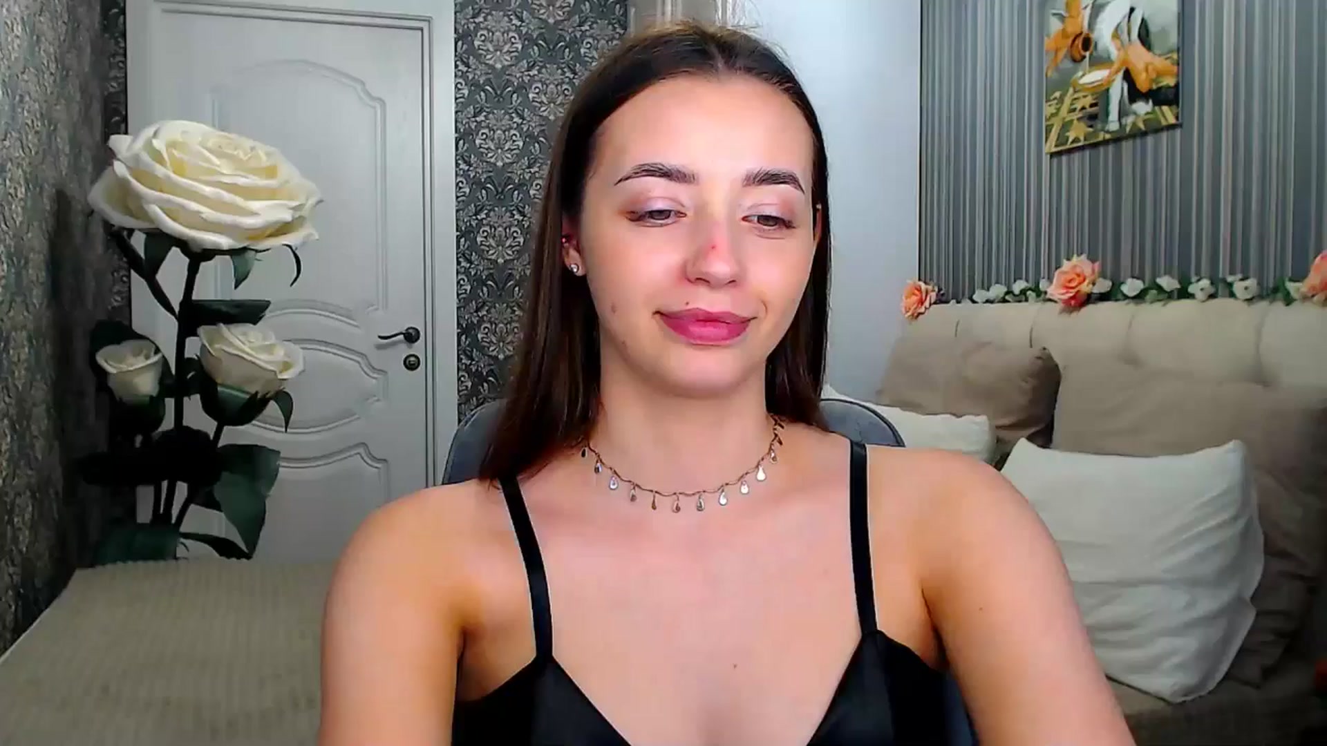 Gallery image thumbnail from FireeFlowerV's myfreecams stream on, 06/18/2025, 14:14 image 16 of 20