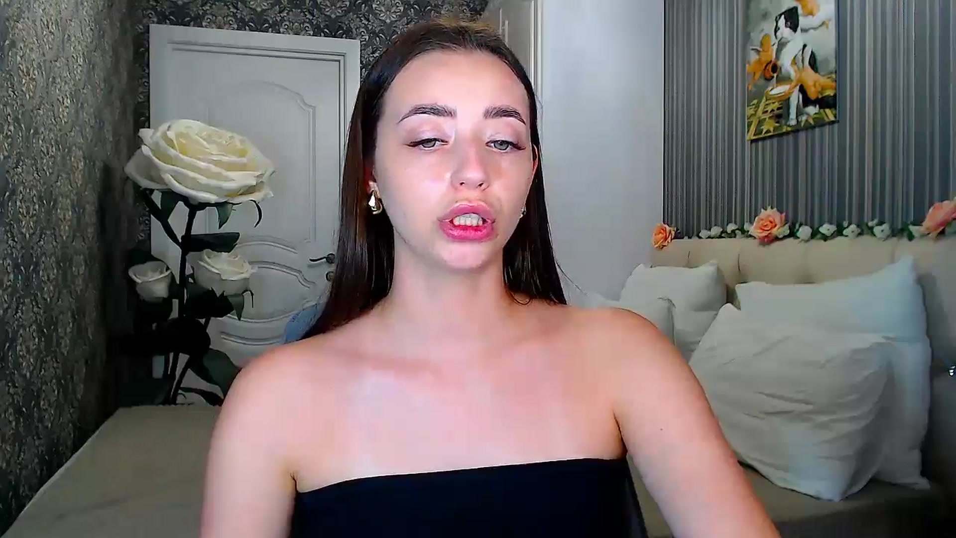 Gallery image thumbnail from FireeFlowerV's myfreecams stream on, 07/17/2025, 13:03 image 18 of 20