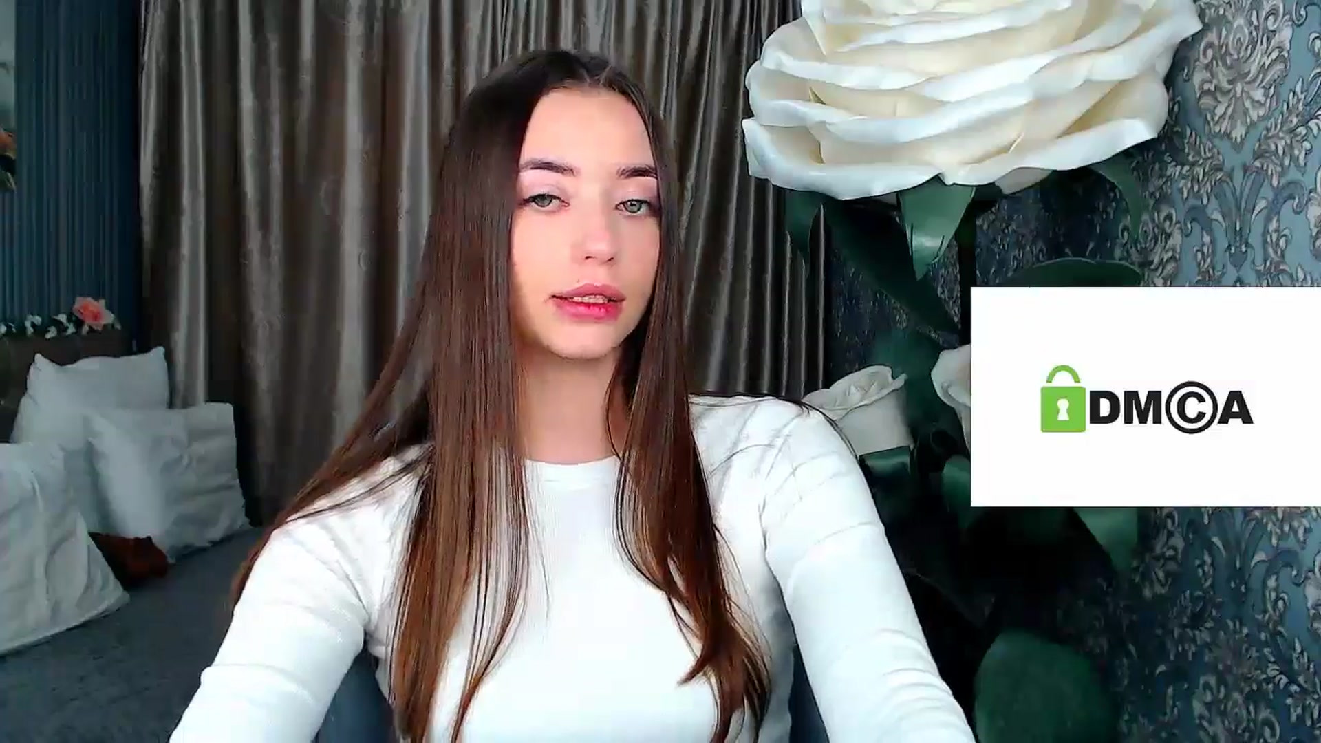 Gallery image thumbnail from FireeFlowerV's myfreecams stream on, 11/03/2025, 12:13 image 4 of 20