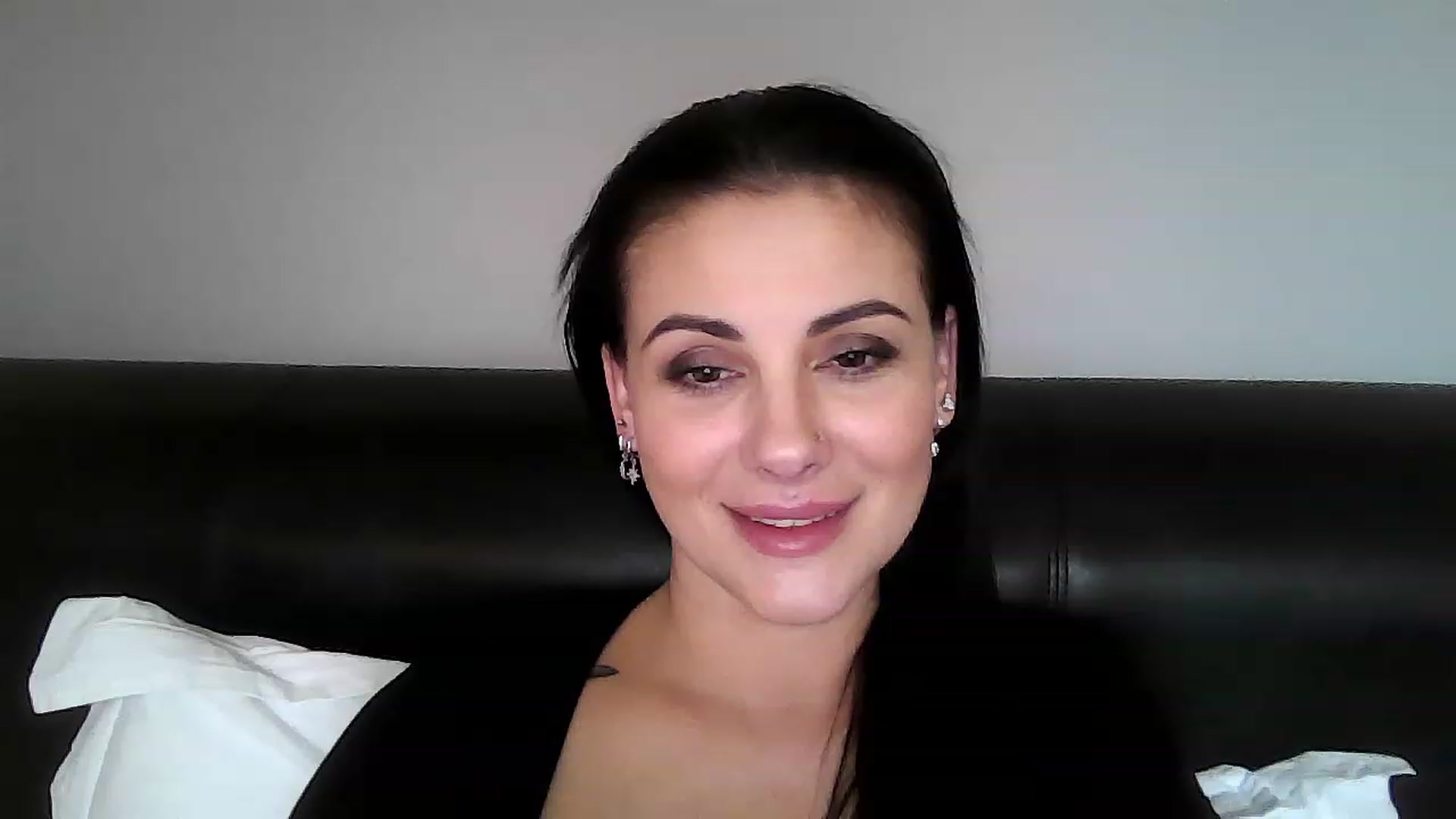 Gallery image thumbnail from FitBaby's myfreecams stream on, 01/04/2023, 14:31 image 8 of 20