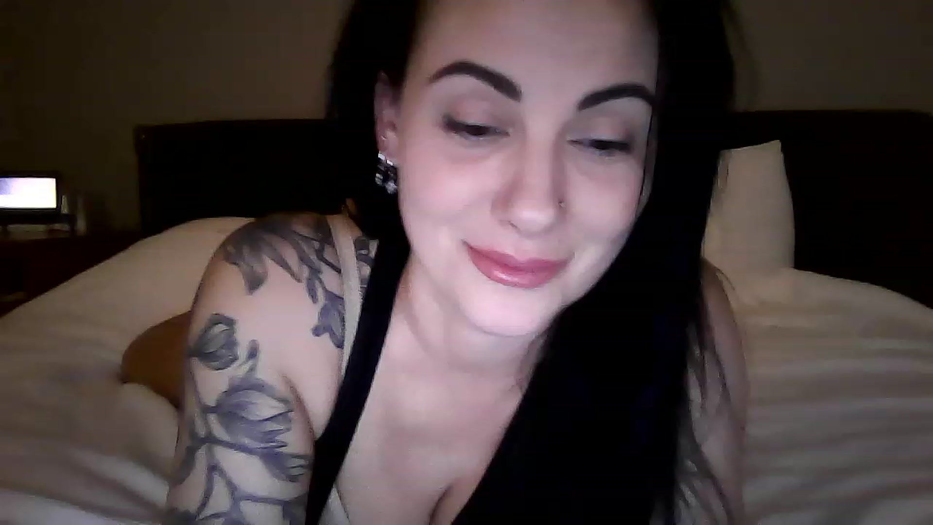 Gallery image thumbnail from FitBaby's myfreecams stream on, 01/17/2023, 15:15 image 7 of 20