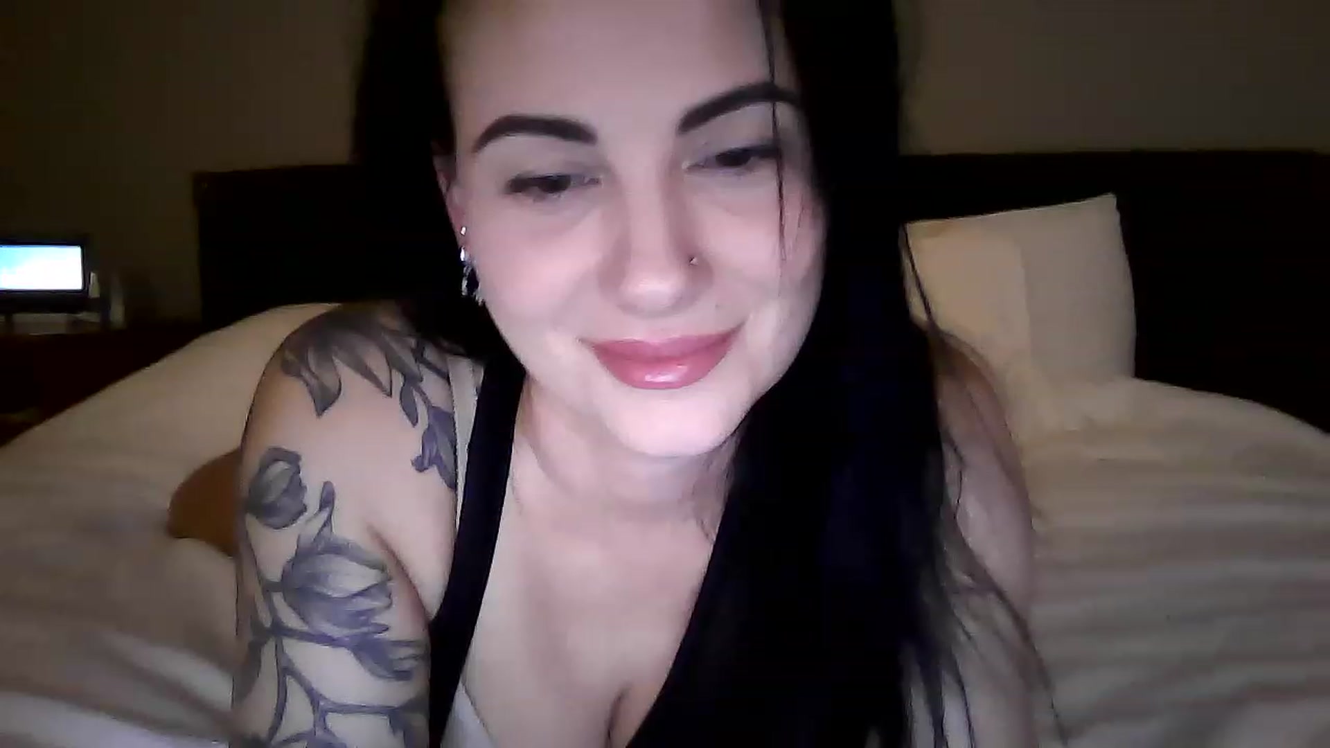 Gallery image thumbnail from FitBaby's myfreecams stream on, 01/17/2023, 15:15 image 6 of 20