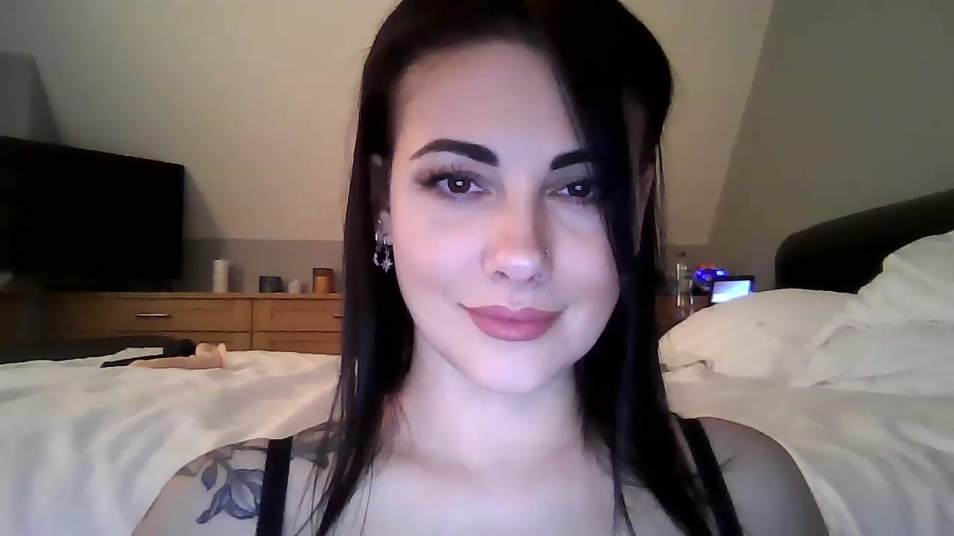 Gallery image thumbnail from FitBaby's myfreecams stream on, 01/18/2023, 14:24 image 10 of 20