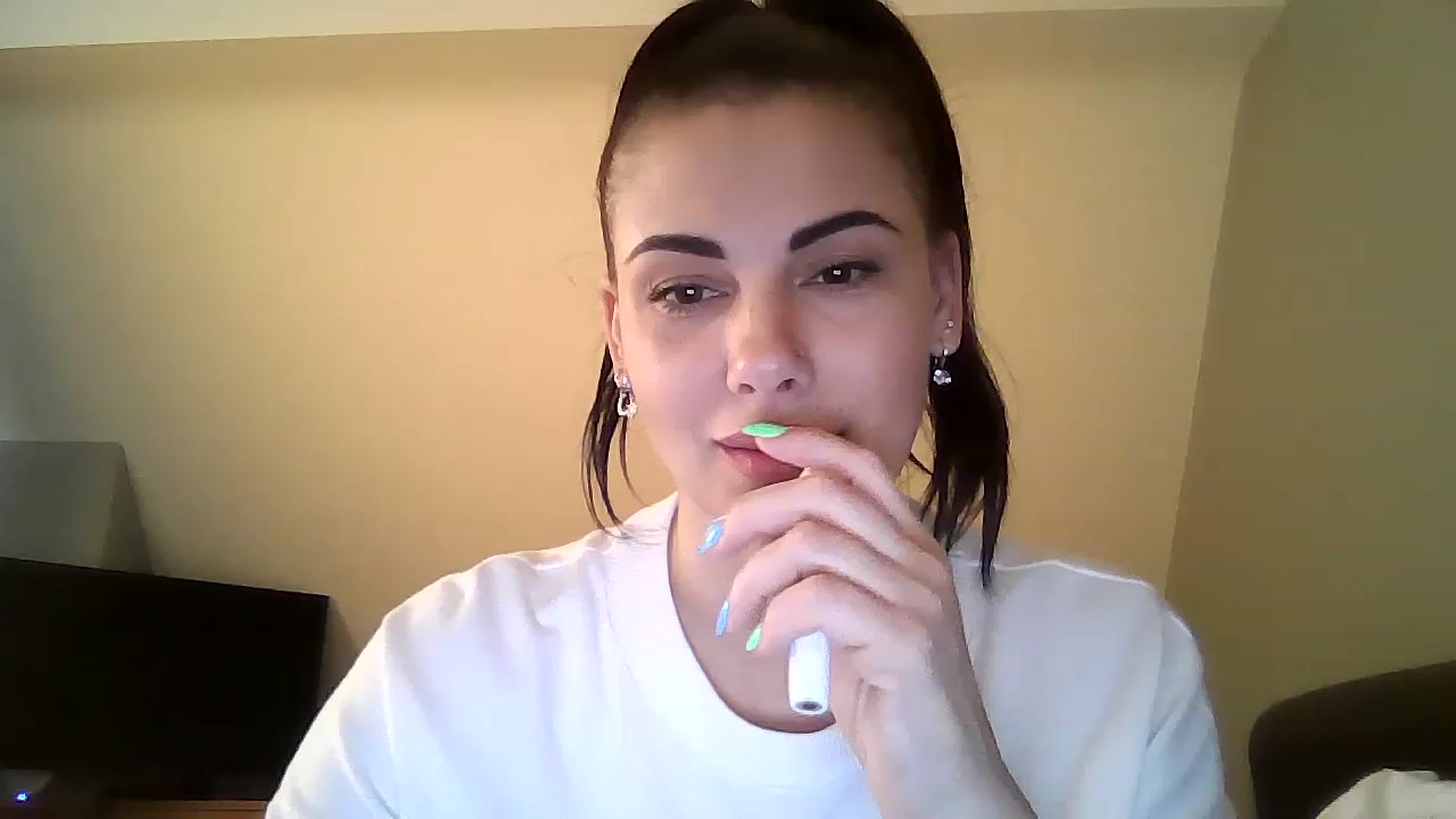 Gallery image thumbnail from FitBaby's myfreecams stream on, 01/19/2023, 14:13 image 20 of 20