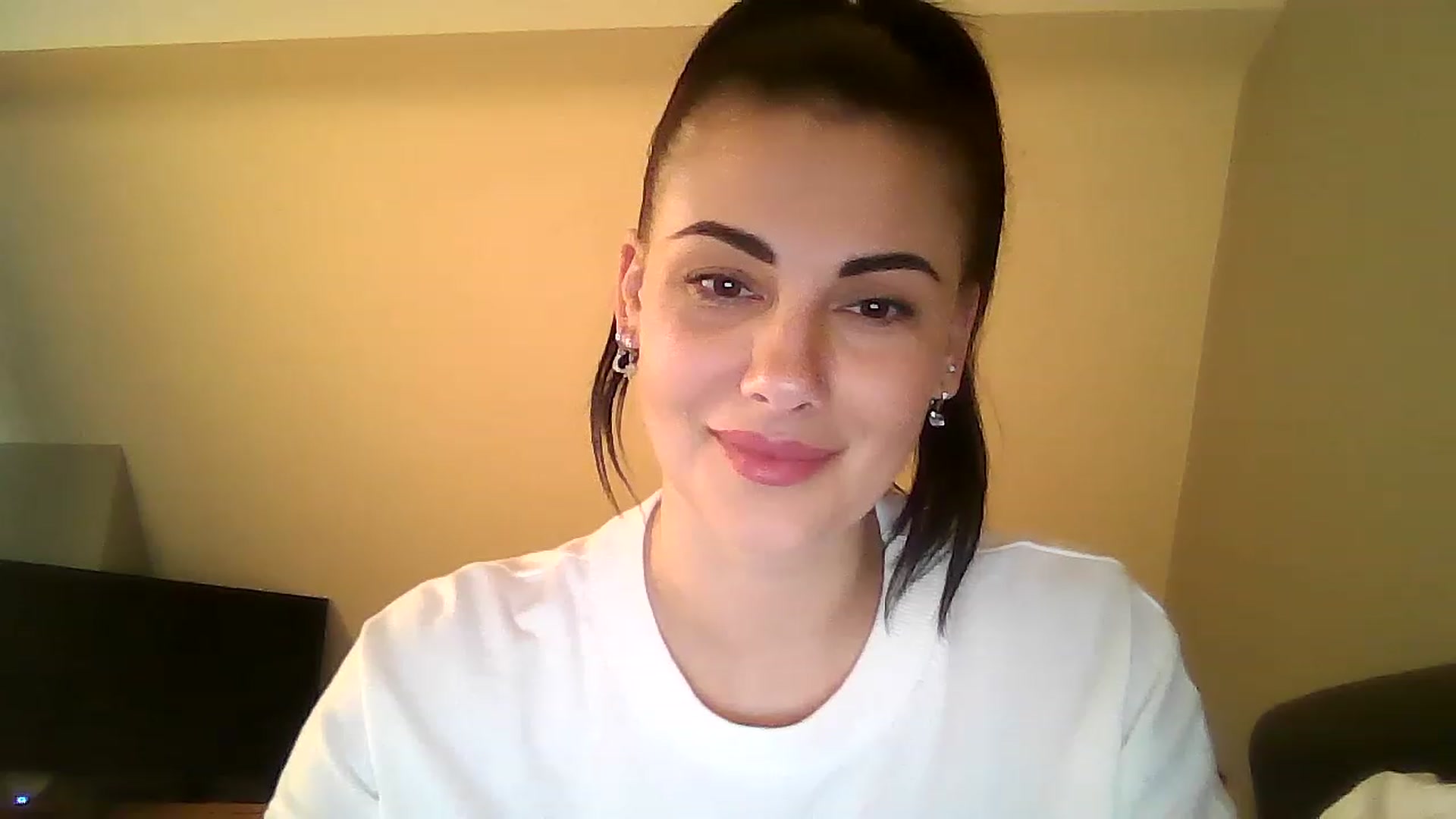 Gallery image thumbnail from FitBaby's myfreecams stream on, 01/19/2023, 14:13 image 18 of 20