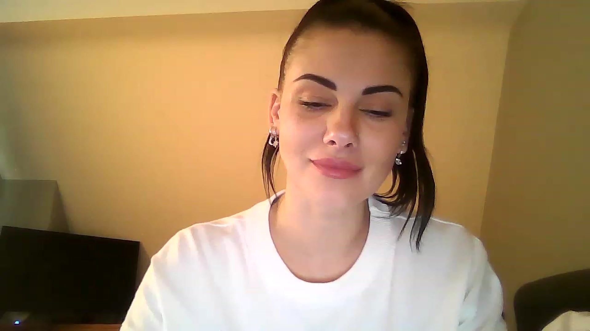 Gallery image thumbnail from FitBaby's myfreecams stream on, 01/19/2023, 14:13 image 6 of 20