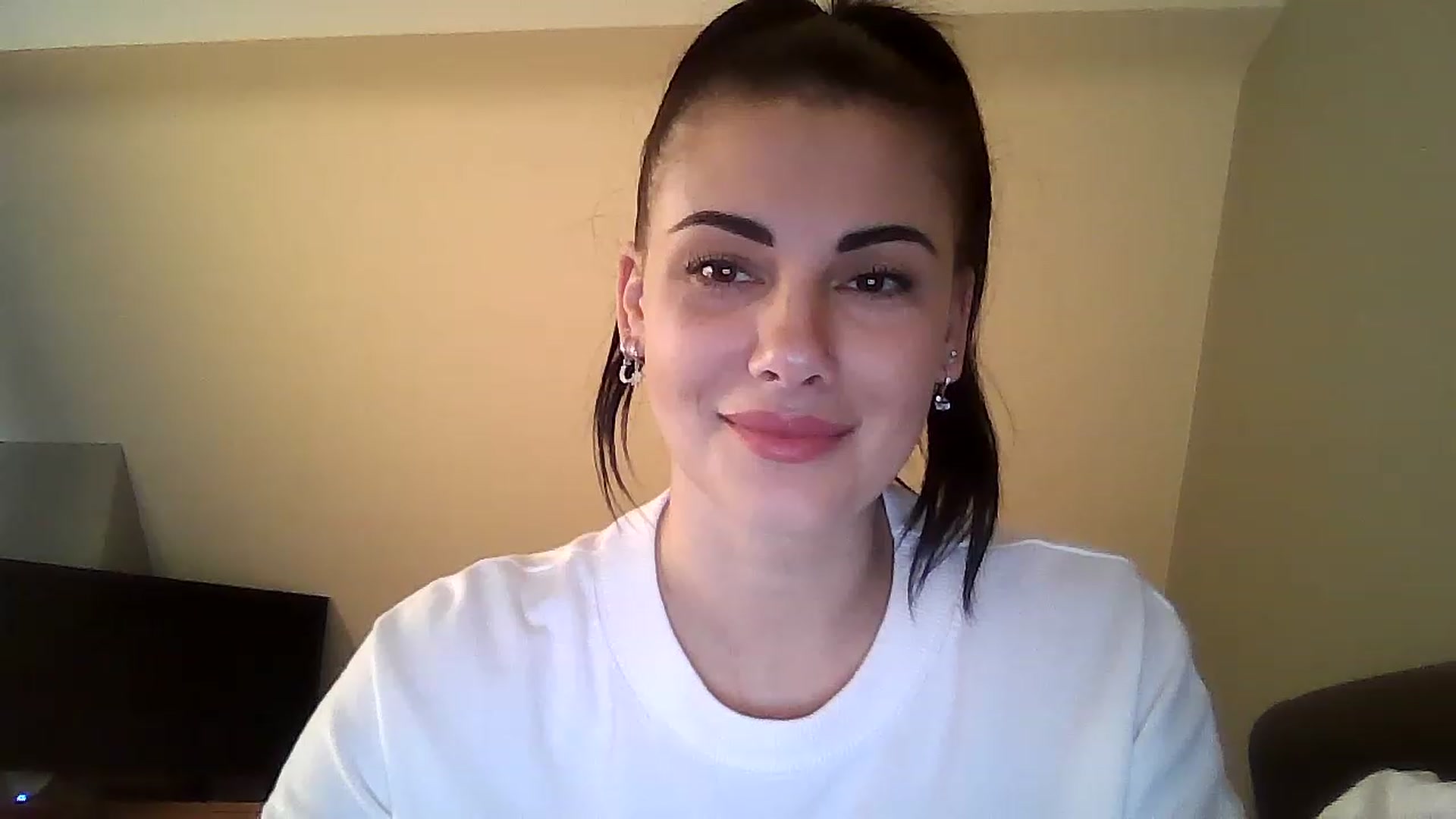 Gallery image thumbnail from FitBaby's myfreecams stream on, 01/19/2023, 14:13 image 19 of 20