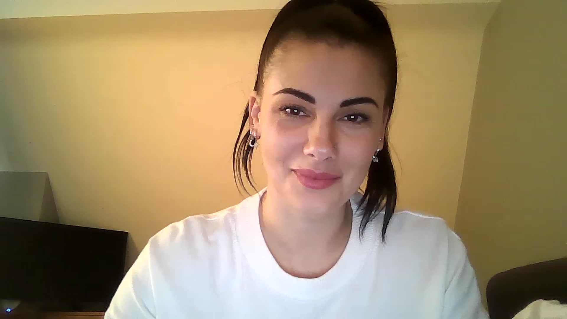 Gallery image thumbnail from FitBaby's myfreecams stream on, 01/19/2023, 14:13 image 15 of 20