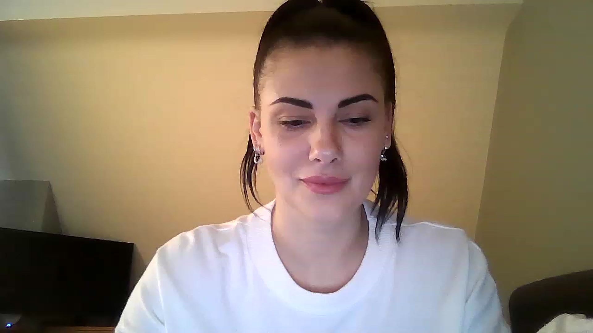 Gallery image thumbnail from FitBaby's myfreecams stream on, 01/19/2023, 14:13 image 17 of 20