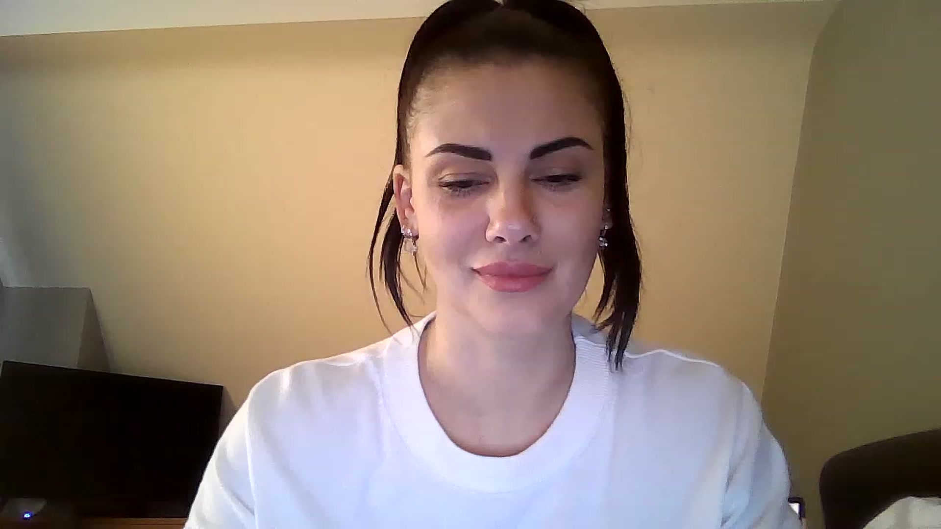 Gallery image thumbnail from FitBaby's myfreecams stream on, 01/19/2023, 14:13 image 8 of 20