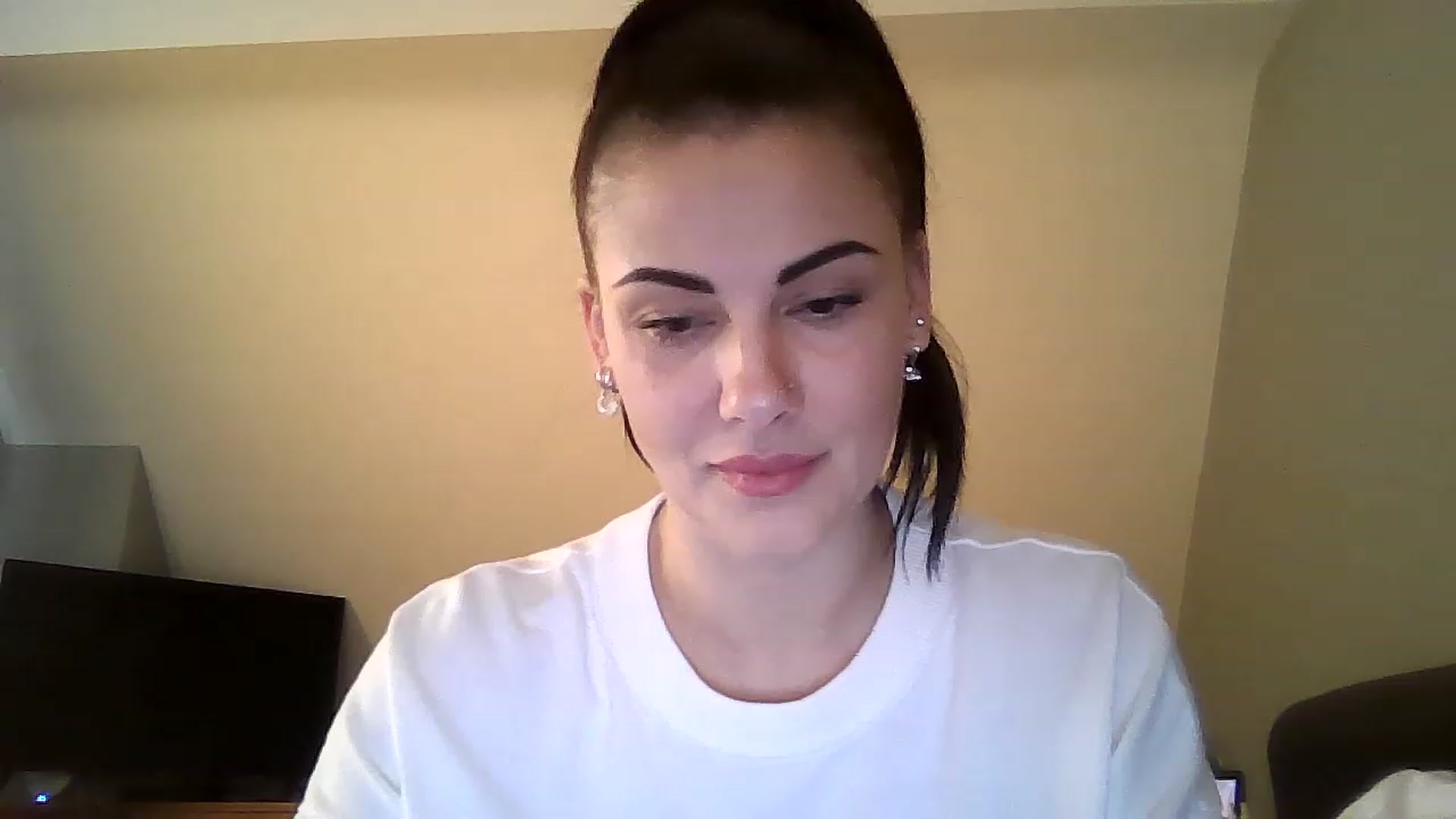 Gallery image thumbnail from FitBaby's myfreecams stream on, 01/19/2023, 14:13 image 10 of 20
