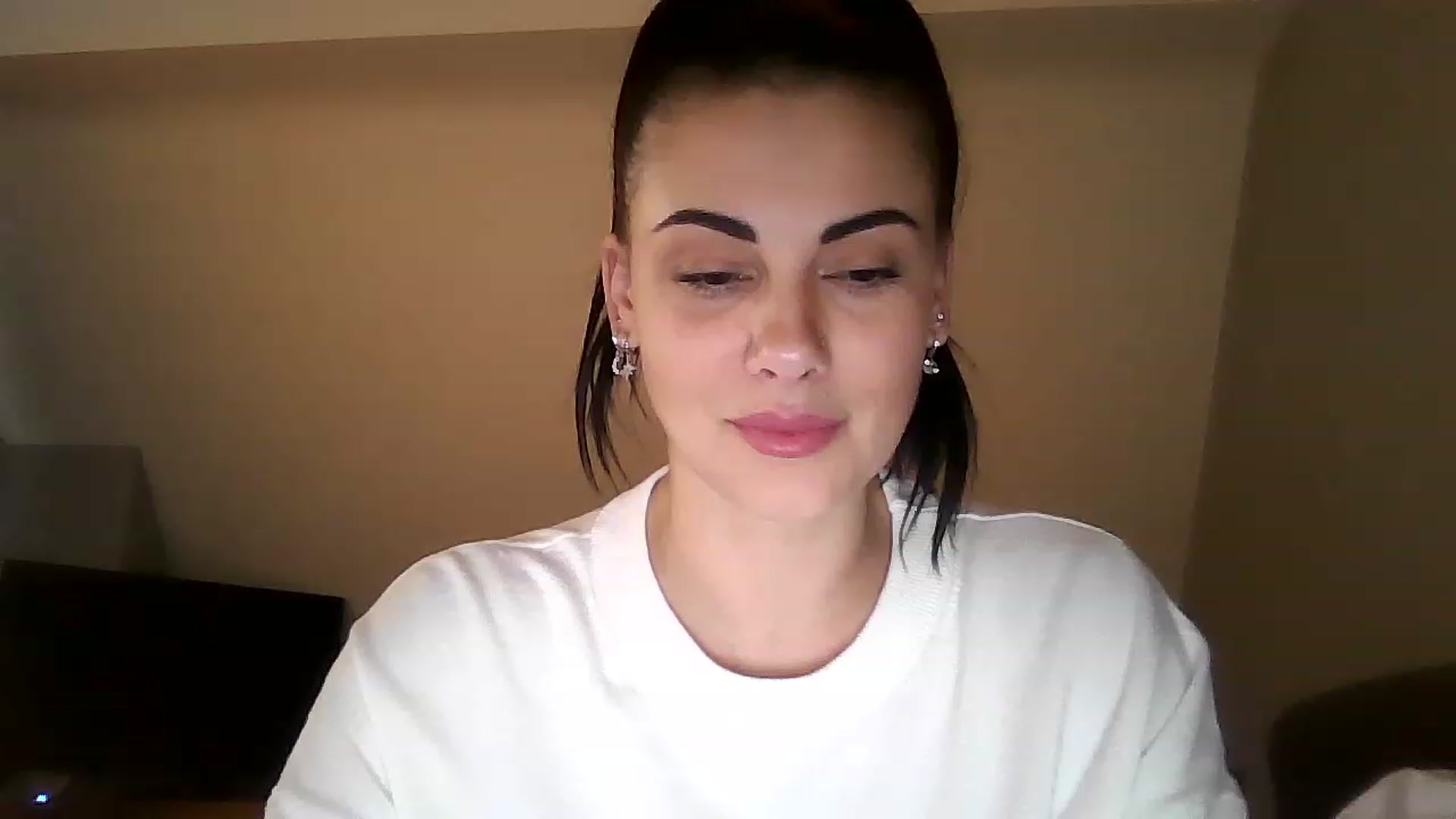 Gallery image thumbnail from FitBaby's myfreecams stream on, 01/19/2023, 14:13 image 5 of 20