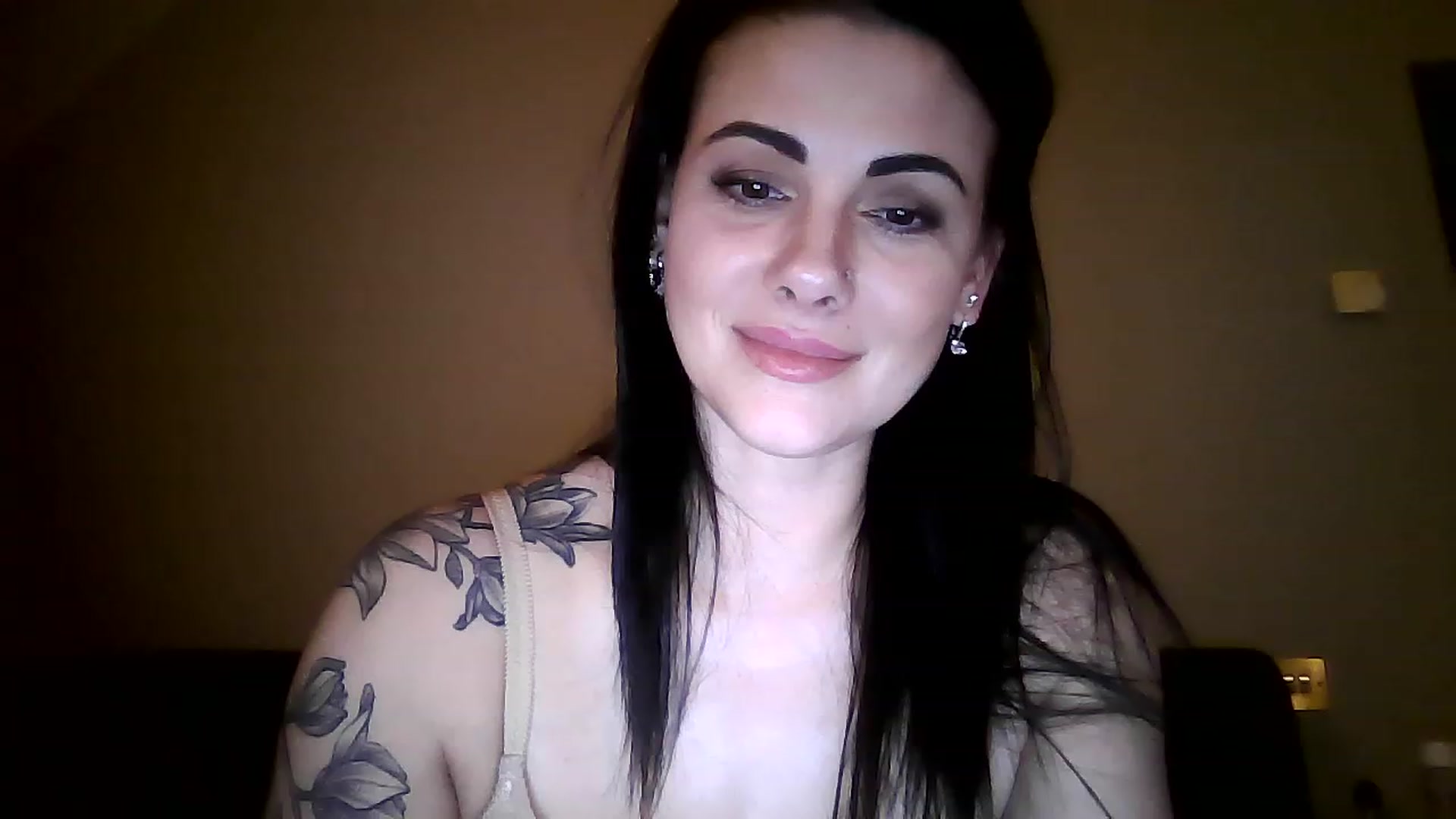 Gallery image thumbnail from FitBaby's myfreecams stream on, 01/20/2023, 16:26 image 20 of 20