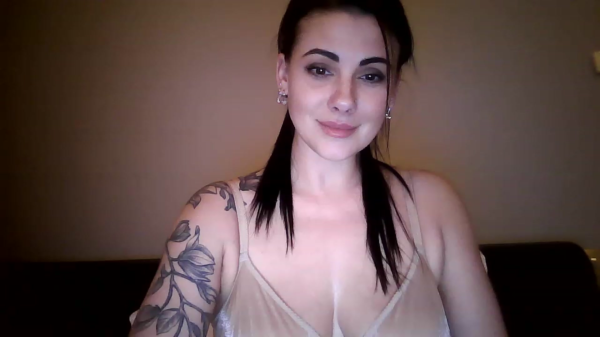 Gallery image thumbnail from FitBaby's myfreecams stream on, 01/20/2023, 16:26 image 2 of 20