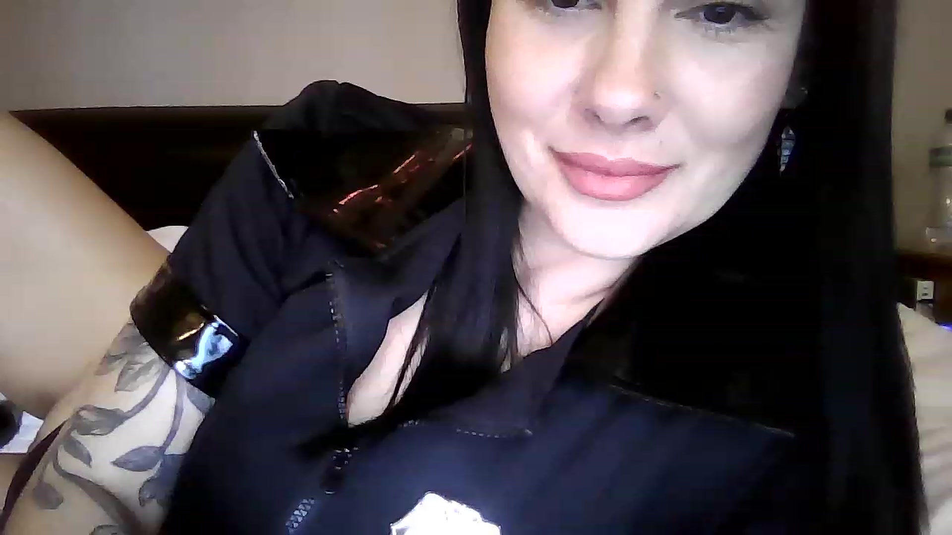 Gallery image thumbnail from FitBaby's myfreecams stream on, 02/01/2023, 14:44 image 17 of 20