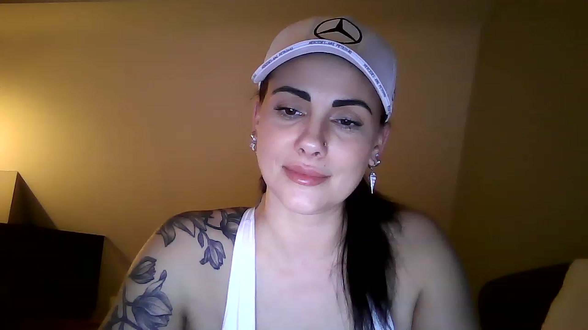 Gallery image thumbnail from FitBaby's myfreecams stream on, 02/06/2023, 17:25 image 9 of 20