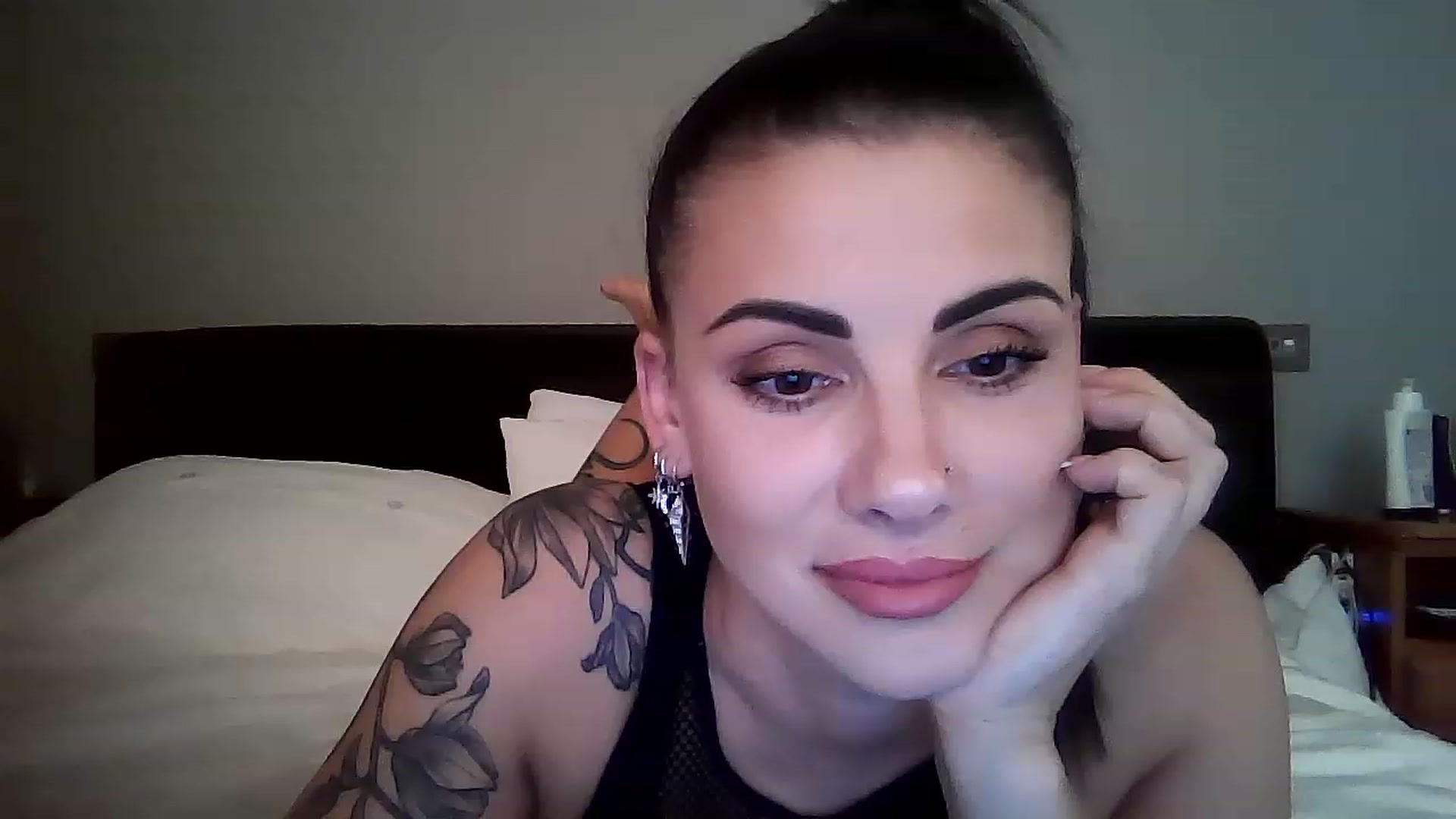 Gallery image thumbnail from FitBaby's myfreecams stream on, 03/02/2023, 15:10 image 12 of 20