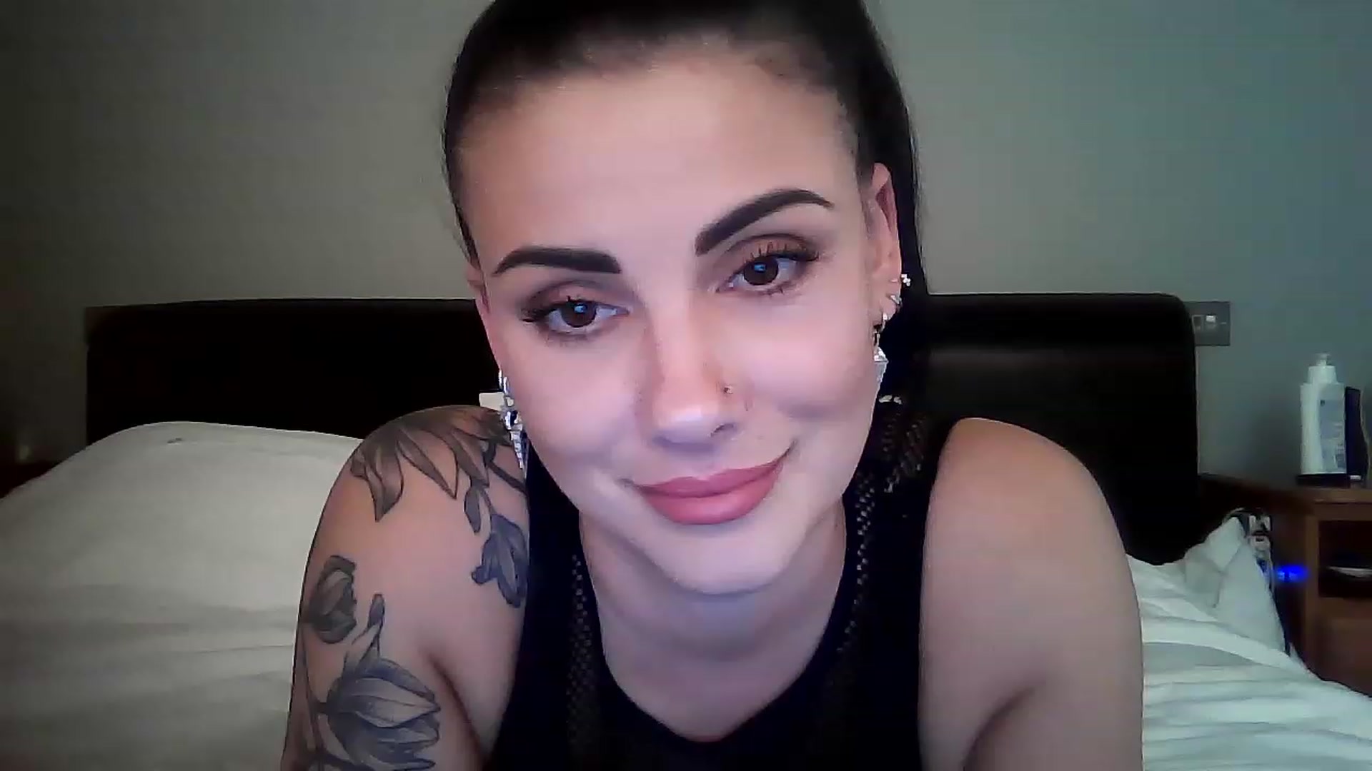 Gallery image thumbnail from FitBaby's myfreecams stream on, 03/02/2023, 15:10 image 16 of 20