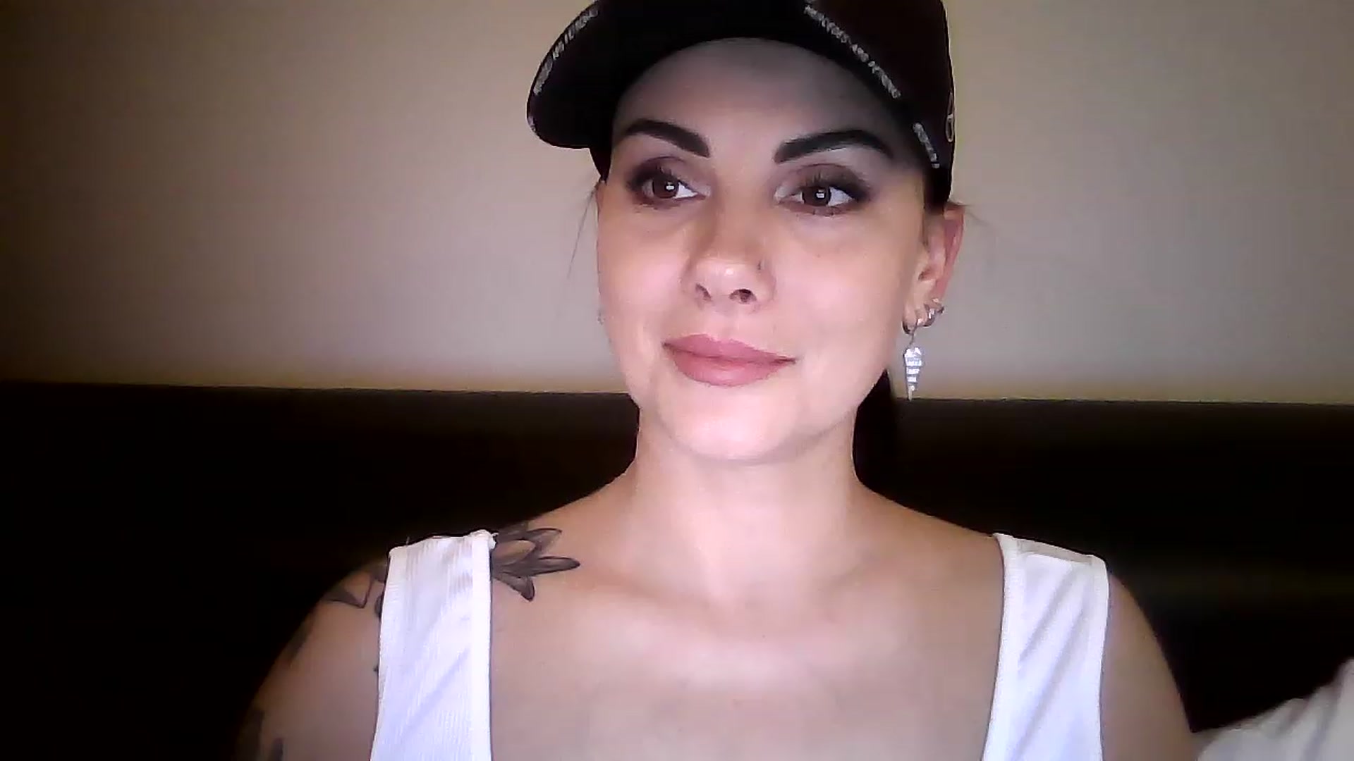 Gallery image thumbnail from FitBaby's myfreecams stream on, 03/06/2023, 15:06 image 7 of 20