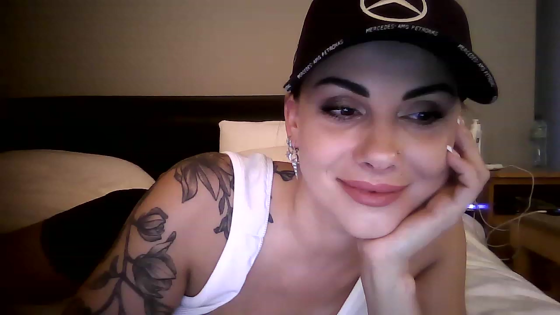 Gallery image thumbnail from FitBaby's myfreecams stream on, 03/06/2023, 15:06 image 5 of 20
