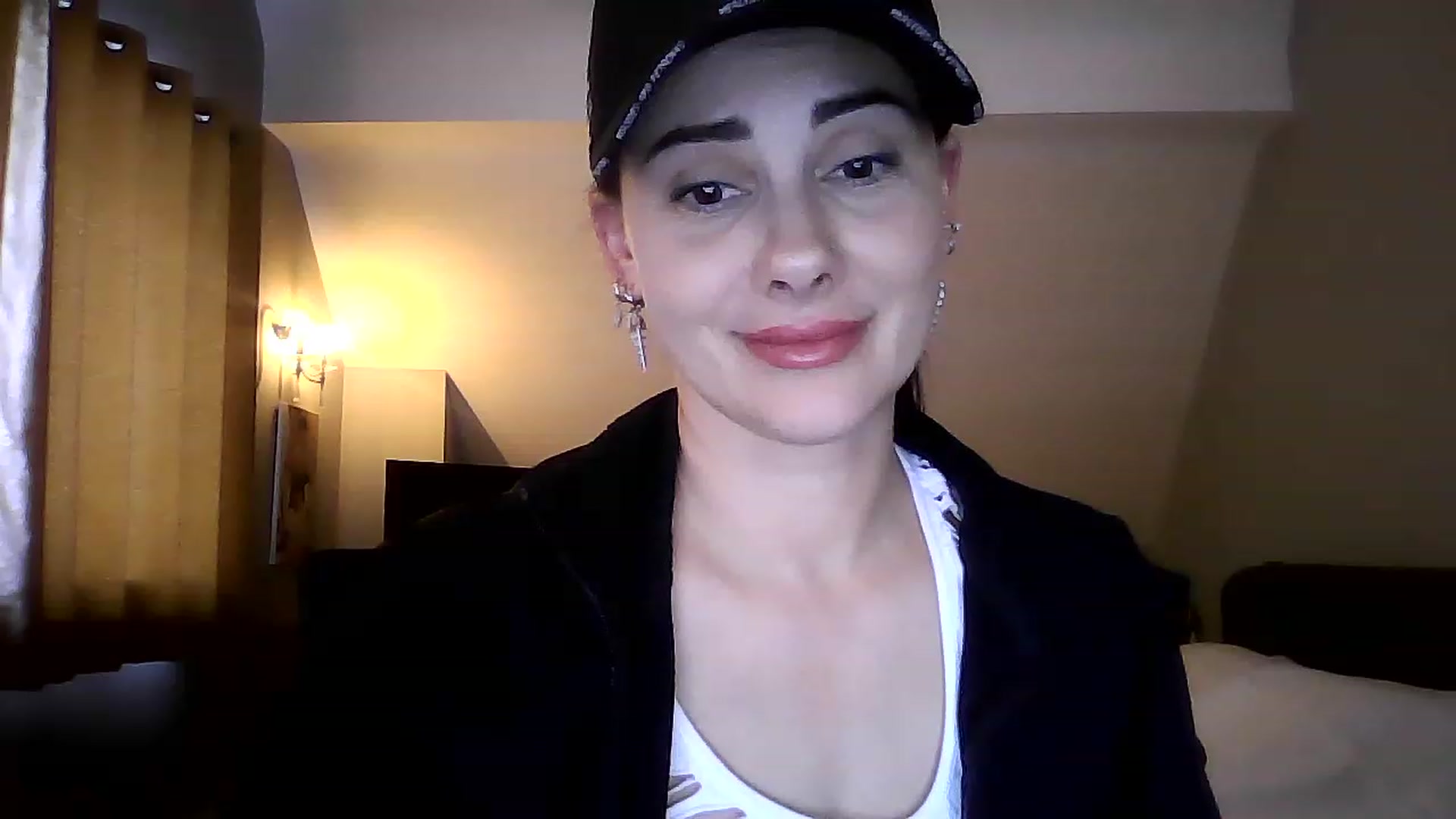 Gallery image thumbnail from FitBaby's myfreecams stream on, 03/08/2023, 17:21 image 1 of 20