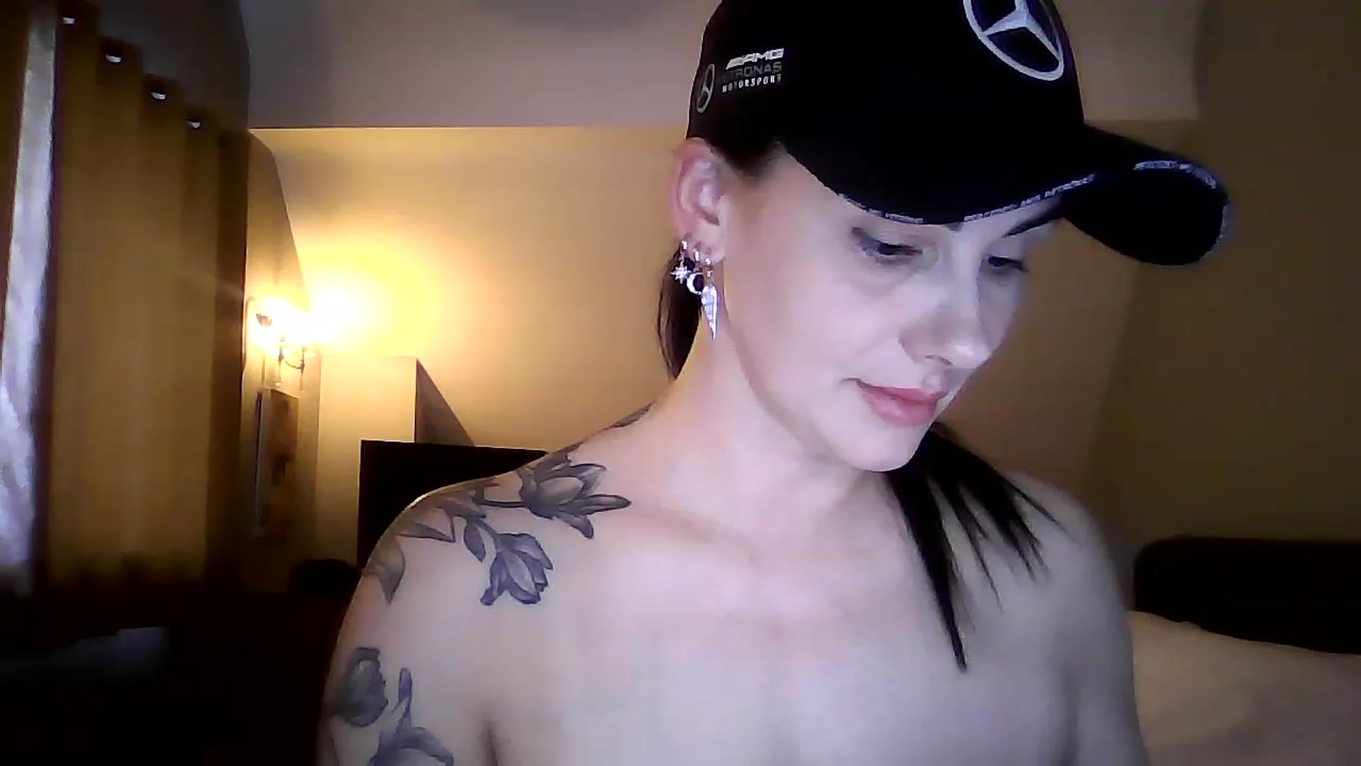 Gallery image thumbnail from FitBaby's myfreecams stream on, 03/08/2023, 17:21 image 12 of 20