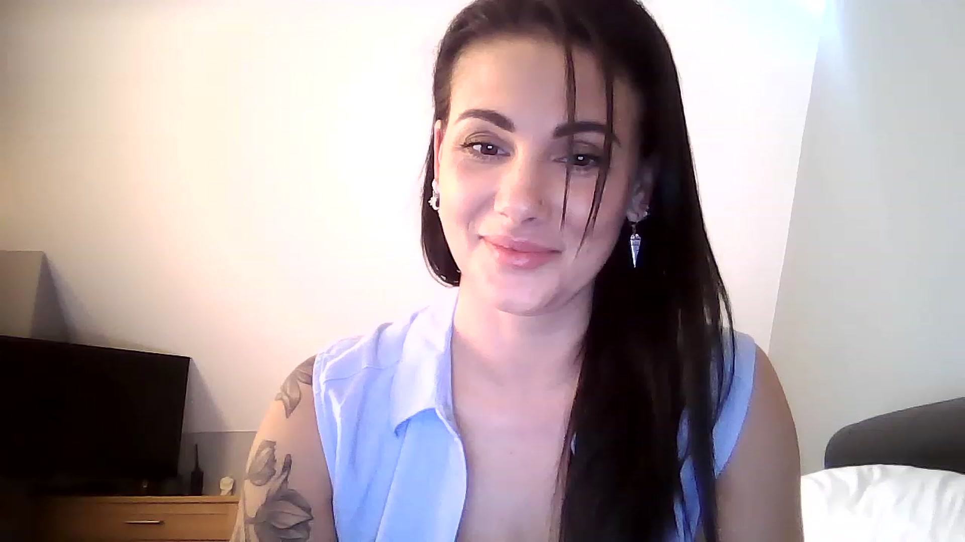Gallery image thumbnail from FitBaby's myfreecams stream on, 03/14/2023, 15:46 image 6 of 20