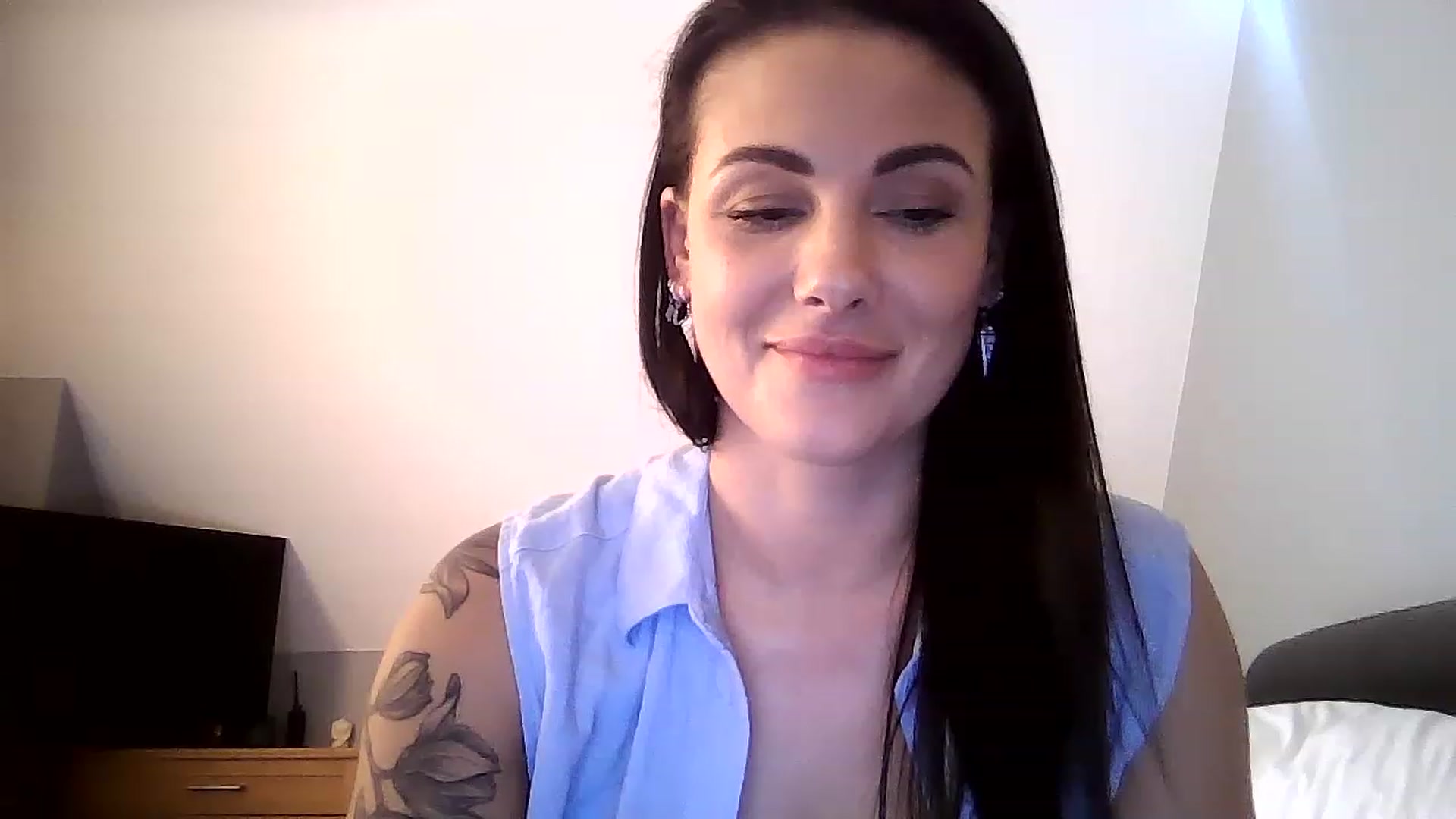 Gallery image thumbnail from FitBaby's myfreecams stream on, 03/14/2023, 15:46 image 11 of 20
