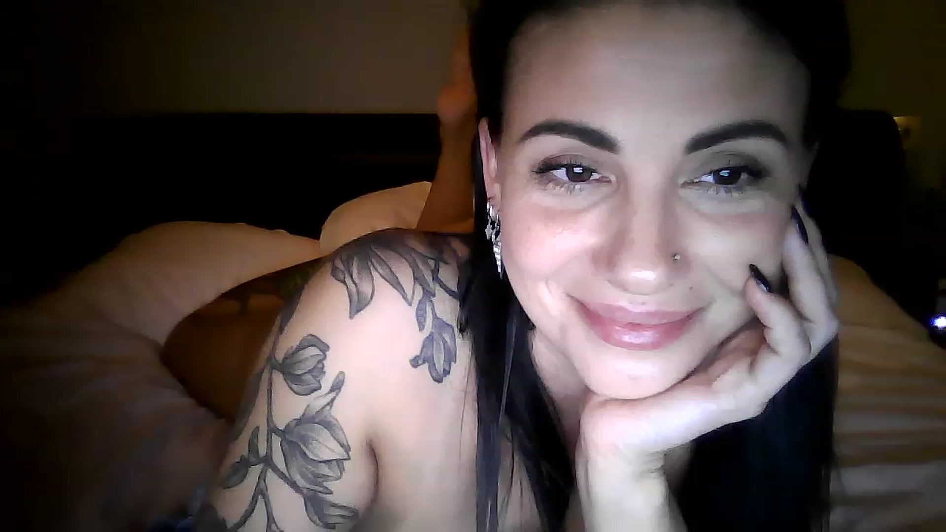Gallery image thumbnail from FitBaby's myfreecams stream on, 03/14/2023, 18:34 image 5 of 20