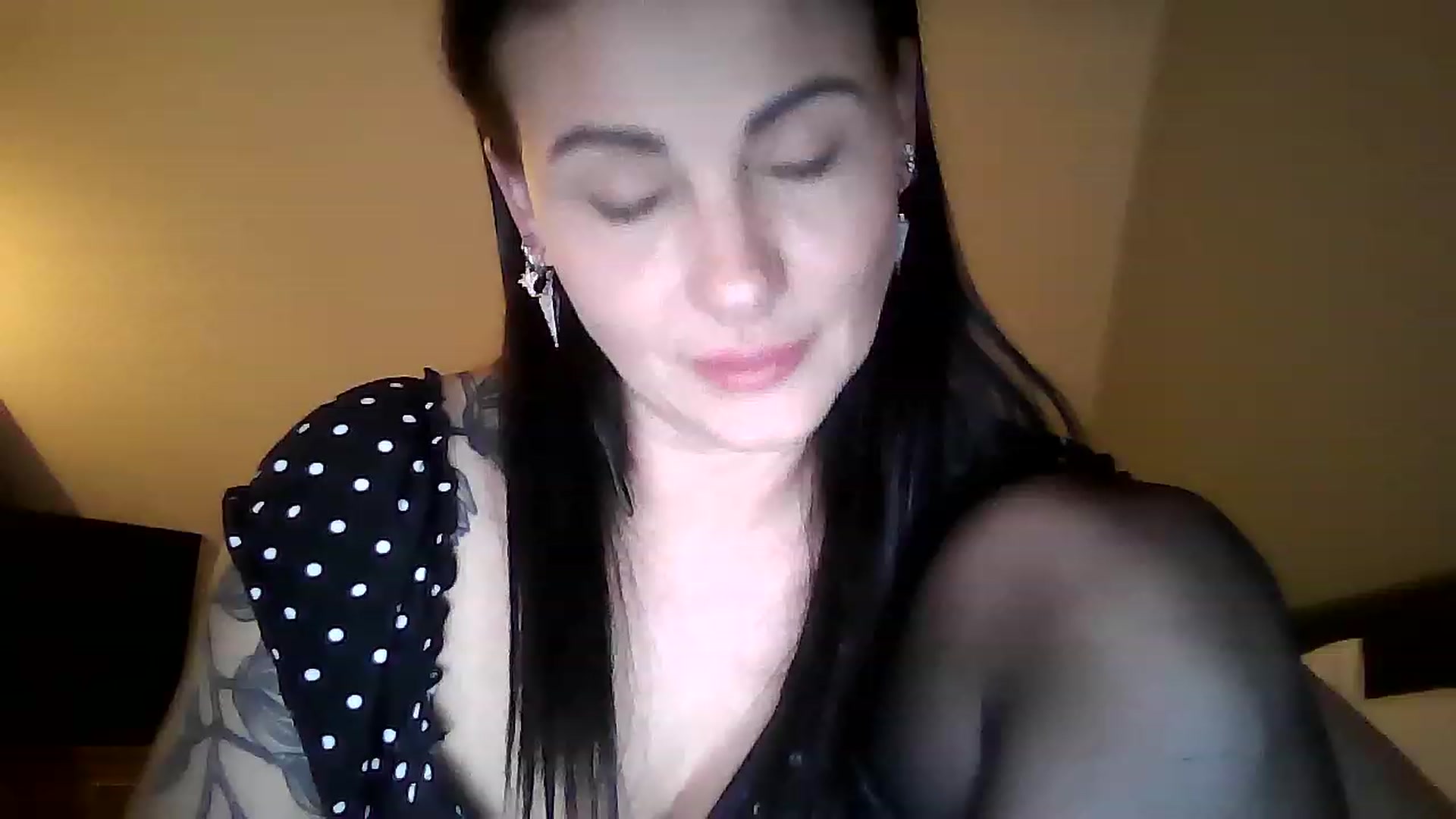 Gallery image thumbnail from FitBaby's myfreecams stream on, 03/15/2023, 16:29 image 12 of 20