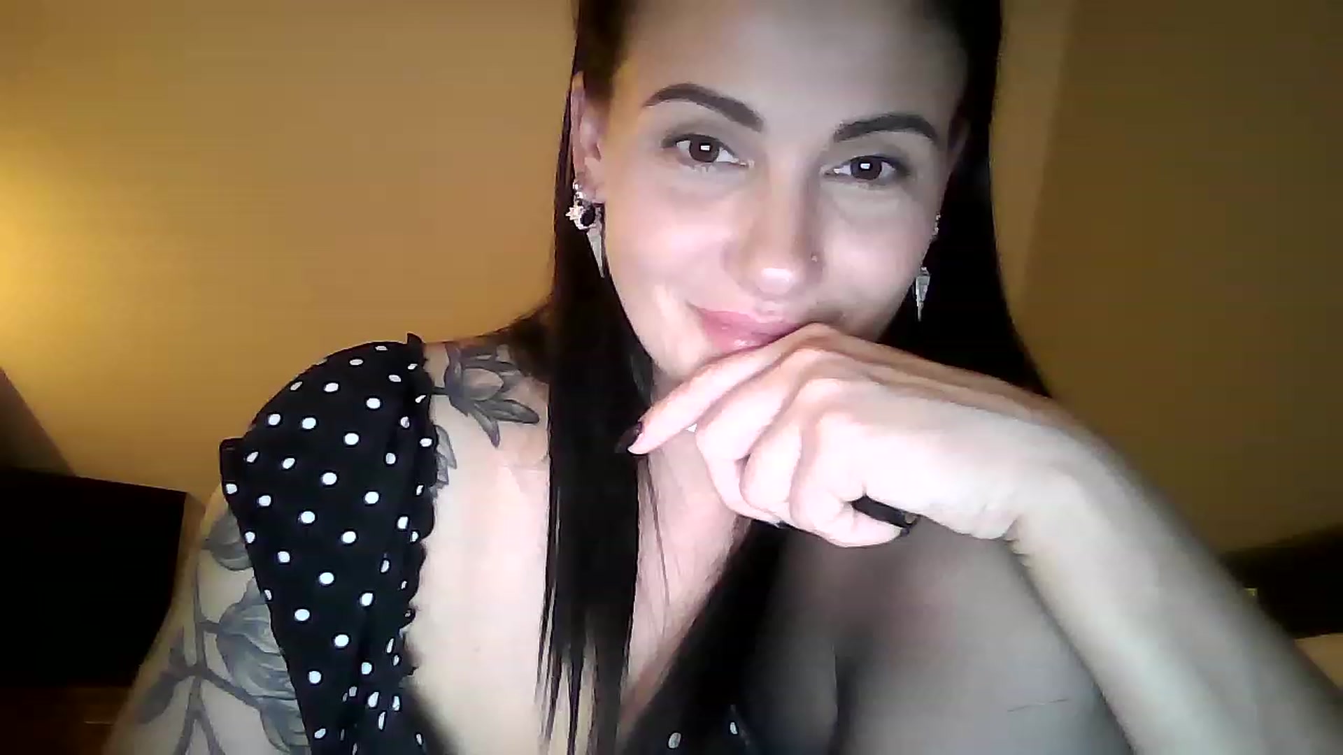 Gallery image thumbnail from FitBaby's myfreecams stream on, 03/15/2023, 16:29 image 13 of 20