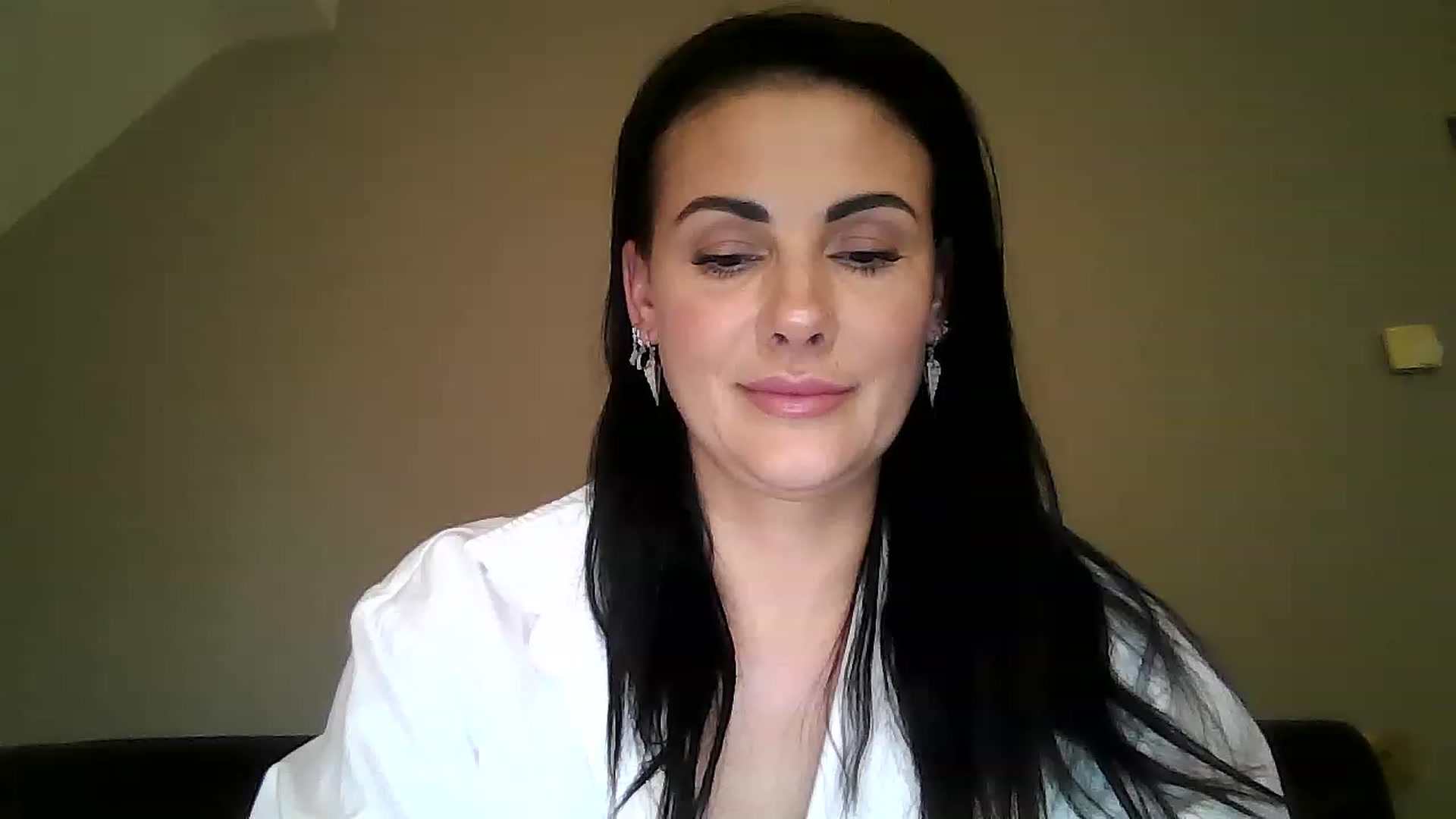Gallery image thumbnail from FitBaby's myfreecams stream on, 03/16/2023, 16:23 image 4 of 20