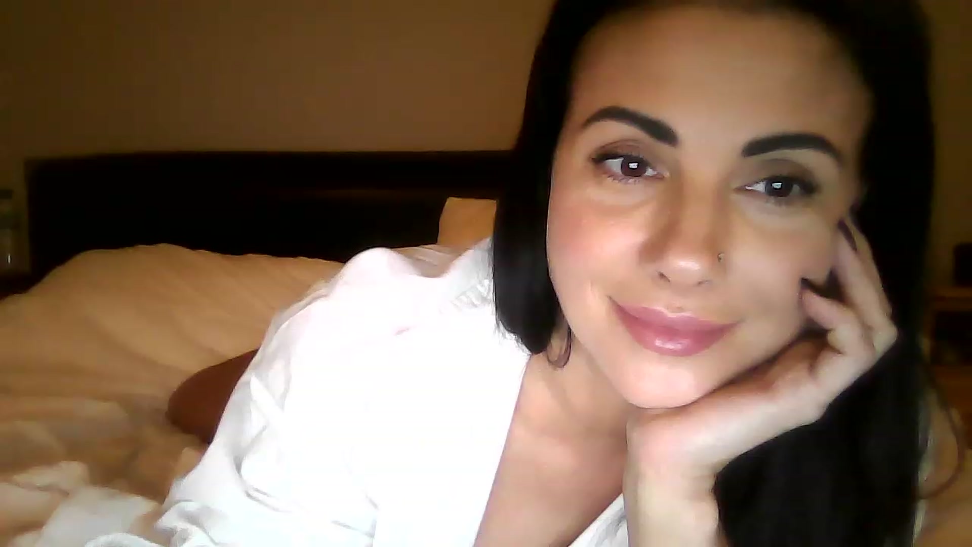 Gallery image thumbnail from FitBaby's myfreecams stream on, 03/16/2023, 16:23 image 13 of 20