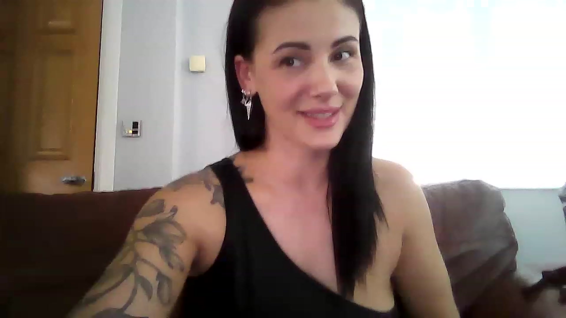 Gallery image thumbnail from FitBaby's myfreecams stream on, 03/17/2023, 15:17 image 9 of 20