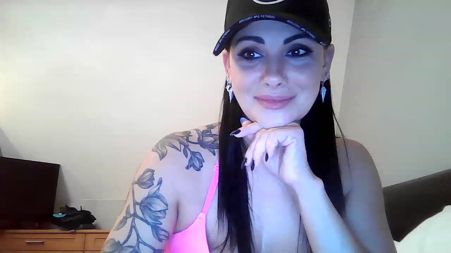 Gallery image thumbnail from FitBaby's myfreecams stream on, 03/22/2023, 15:34 image 5 of 20
