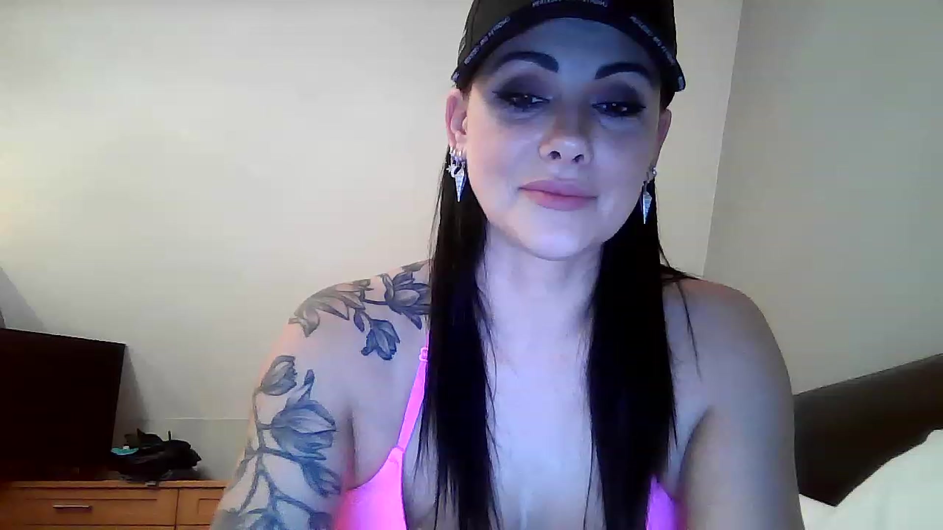 Gallery image thumbnail from FitBaby's myfreecams stream on, 03/22/2023, 15:34 image 7 of 20