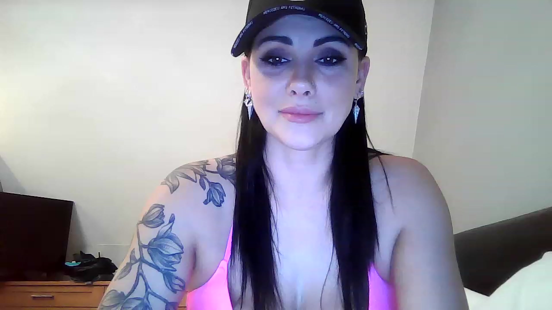 Gallery image thumbnail from FitBaby's myfreecams stream on, 03/22/2023, 15:34 image 4 of 20