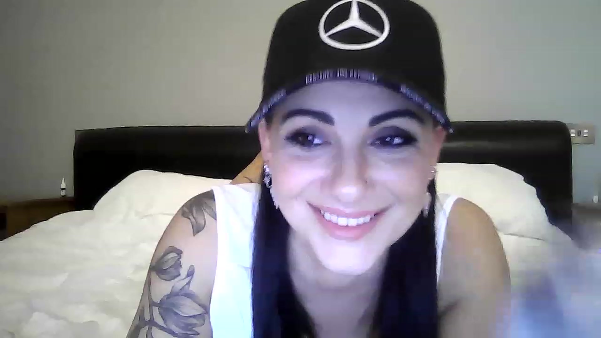 Gallery image thumbnail from FitBaby's myfreecams stream on, 03/22/2023, 16:07 image 12 of 20