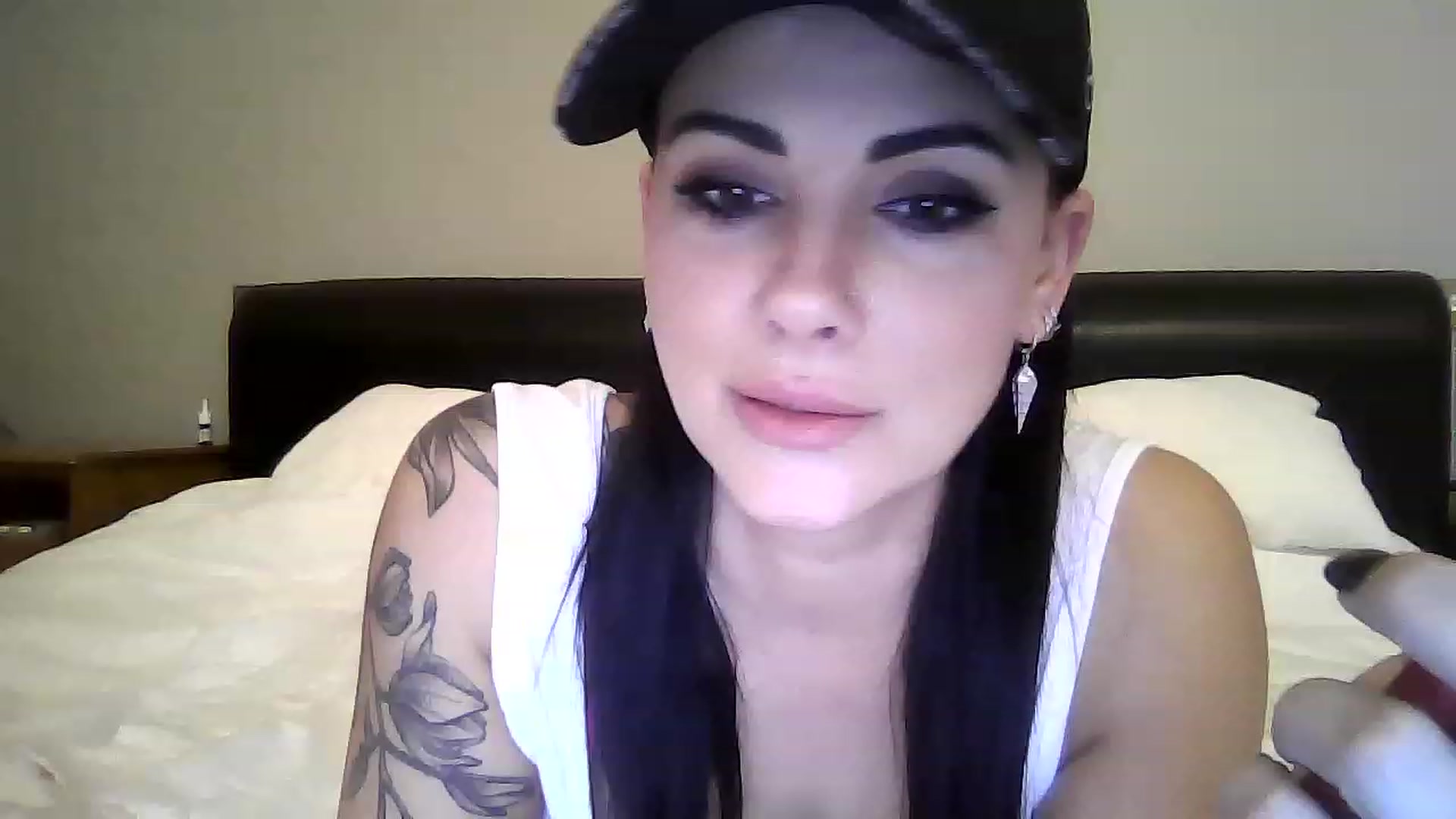 Gallery image thumbnail from FitBaby's myfreecams stream on, 03/22/2023, 16:07 image 1 of 20
