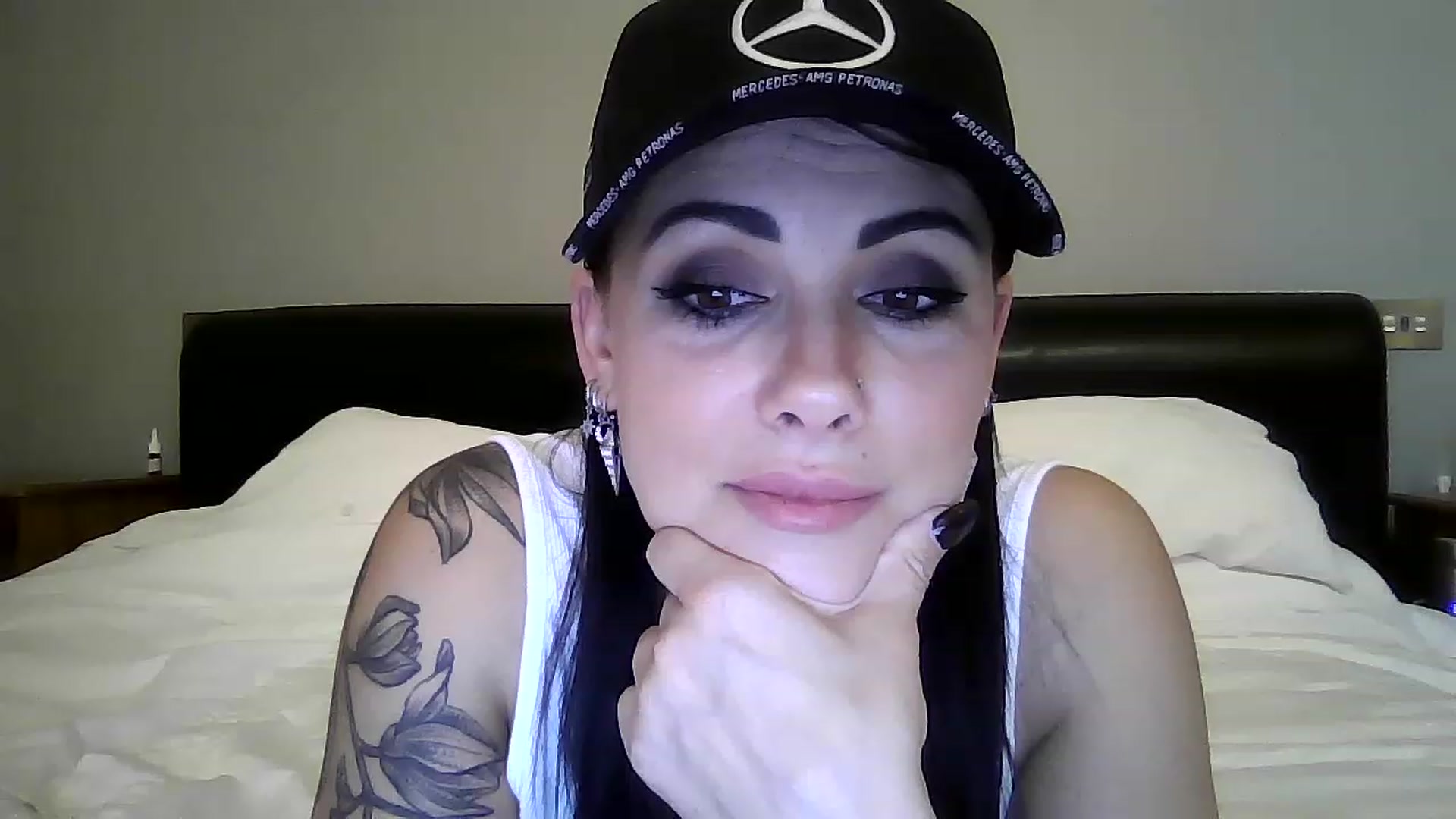 Gallery image thumbnail from FitBaby's myfreecams stream on, 03/22/2023, 16:07 image 9 of 20