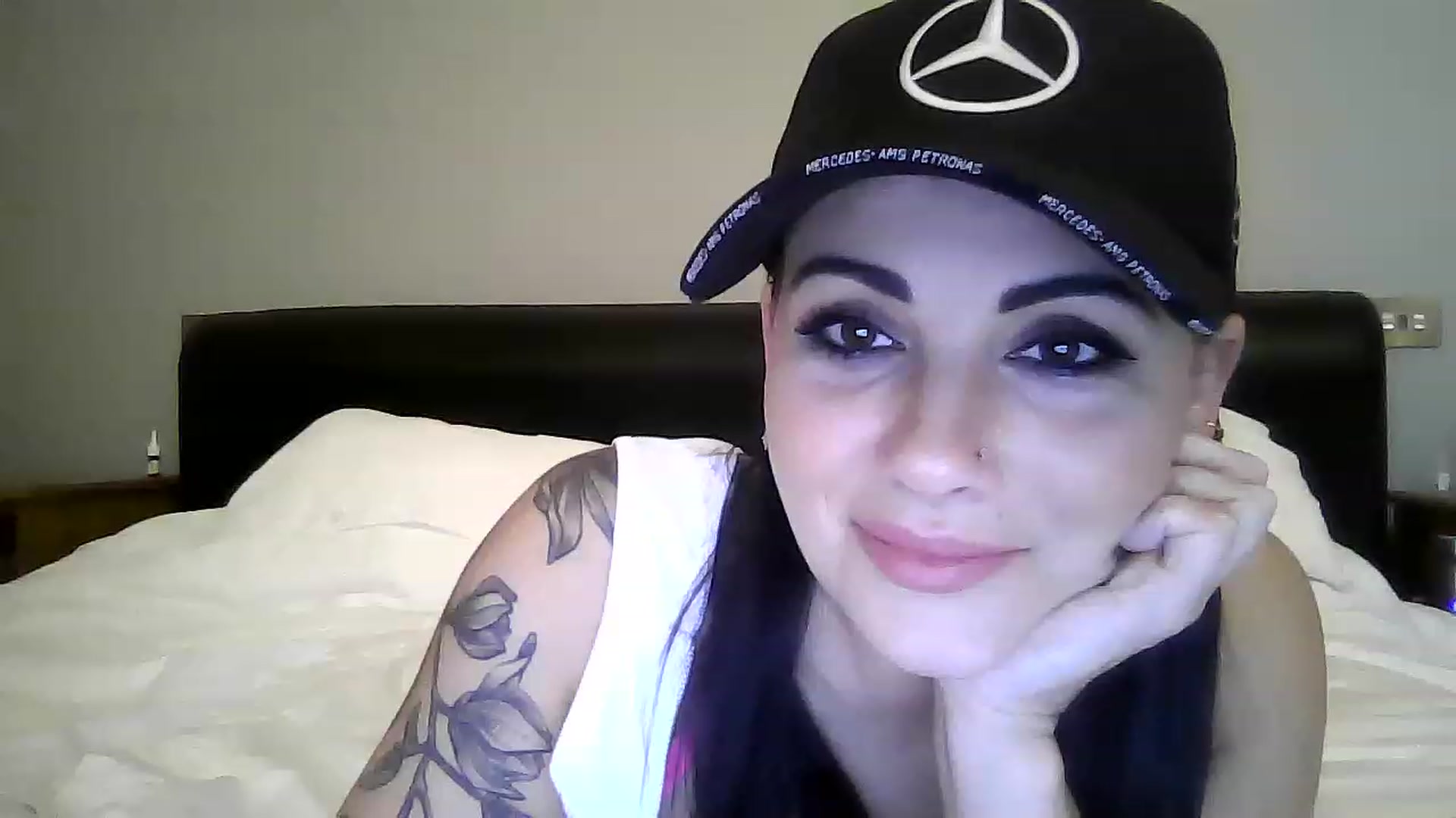 Gallery image thumbnail from FitBaby's myfreecams stream on, 03/22/2023, 16:07 image 6 of 20