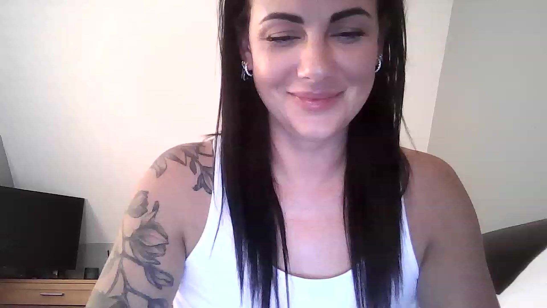 Gallery image thumbnail from FitBaby's myfreecams stream on, 04/20/2023, 14:21 image 11 of 20