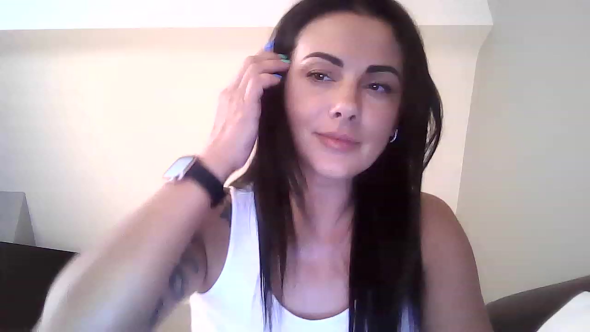 Gallery image thumbnail from FitBaby's myfreecams stream on, 04/20/2023, 14:21 image 15 of 20