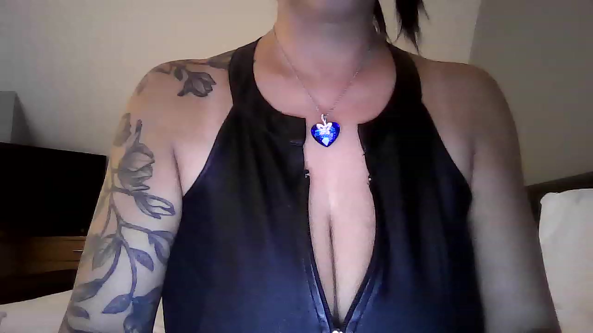 Gallery image thumbnail from FitBaby's myfreecams stream on, 04/25/2023, 15:50 image 4 of 20