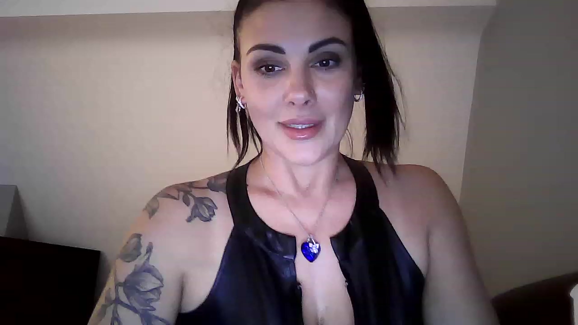 Gallery image thumbnail from FitBaby's myfreecams stream on, 04/25/2023, 15:50 image 3 of 20