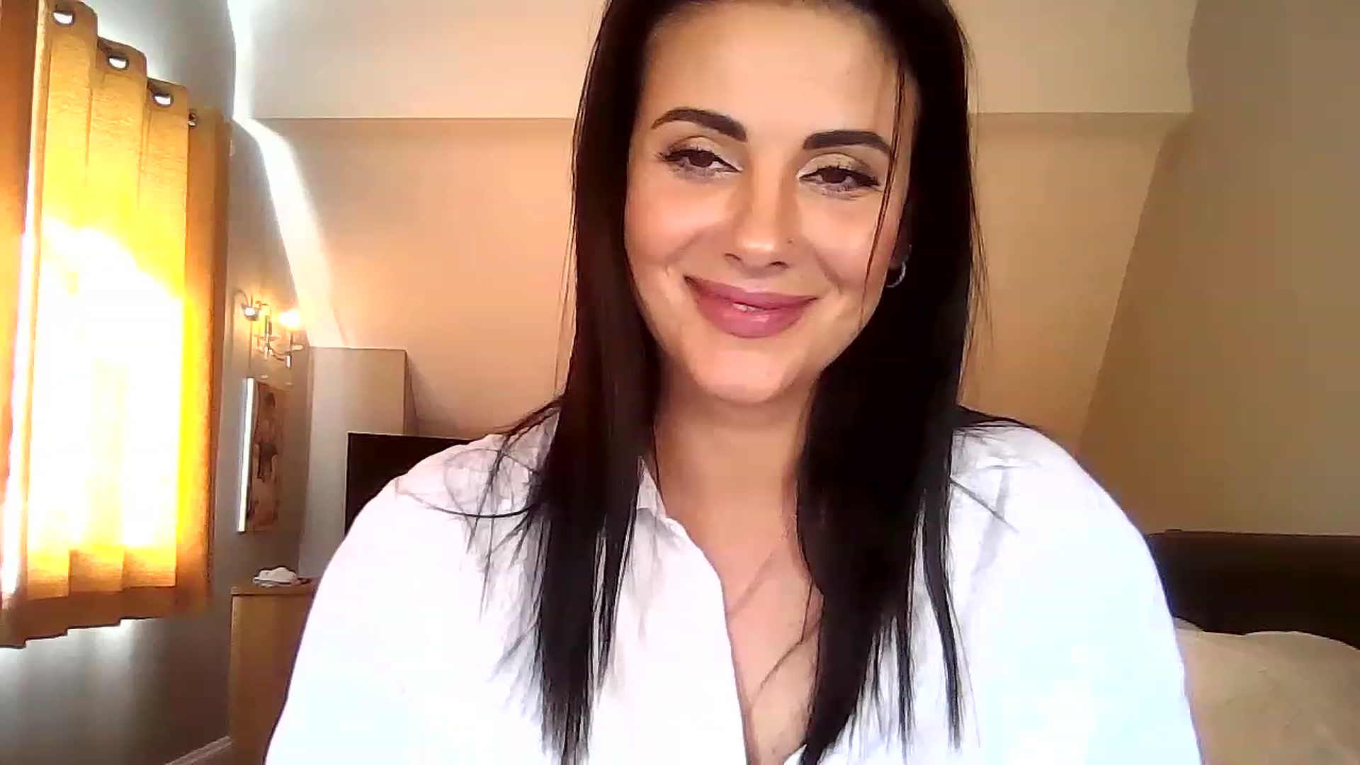 Gallery image thumbnail from FitBaby's myfreecams stream on, 05/04/2023, 16:05 image 2 of 20