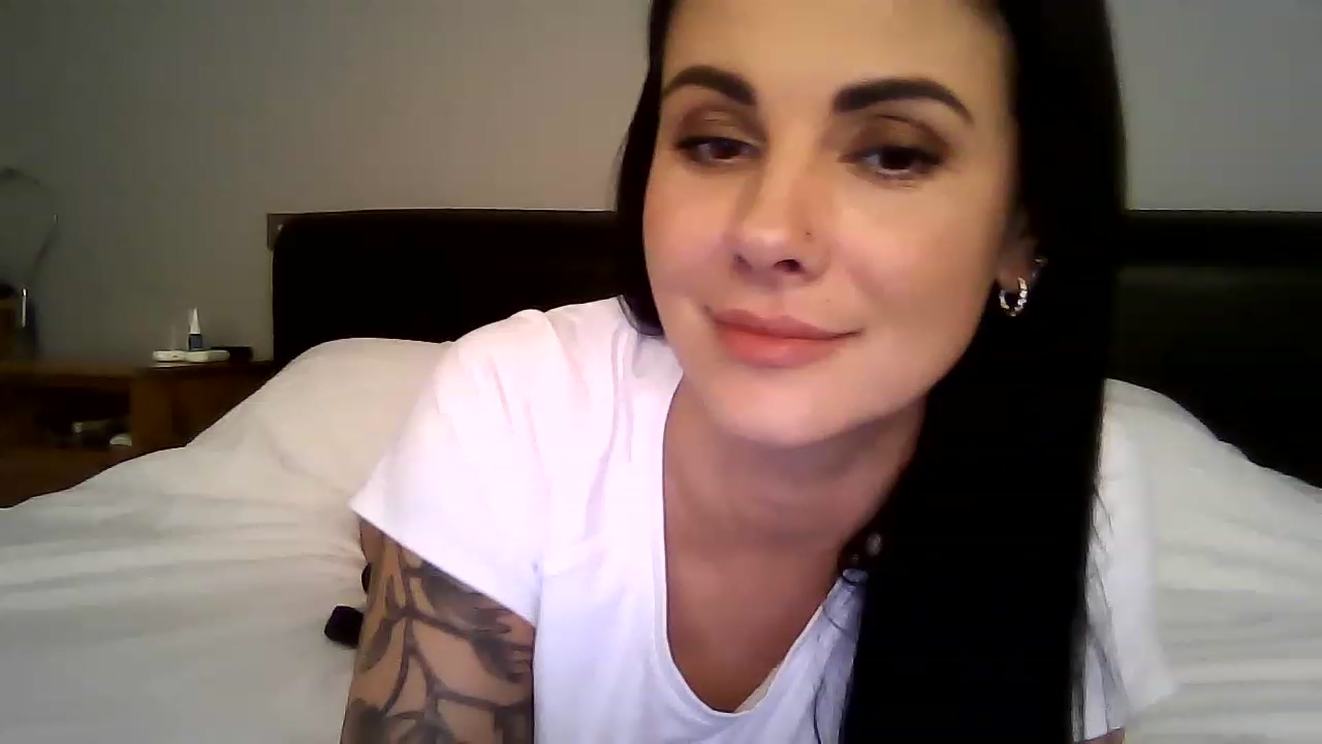 Gallery image thumbnail from FitBaby's myfreecams stream on, 05/05/2023, 17:18 image 3 of 20